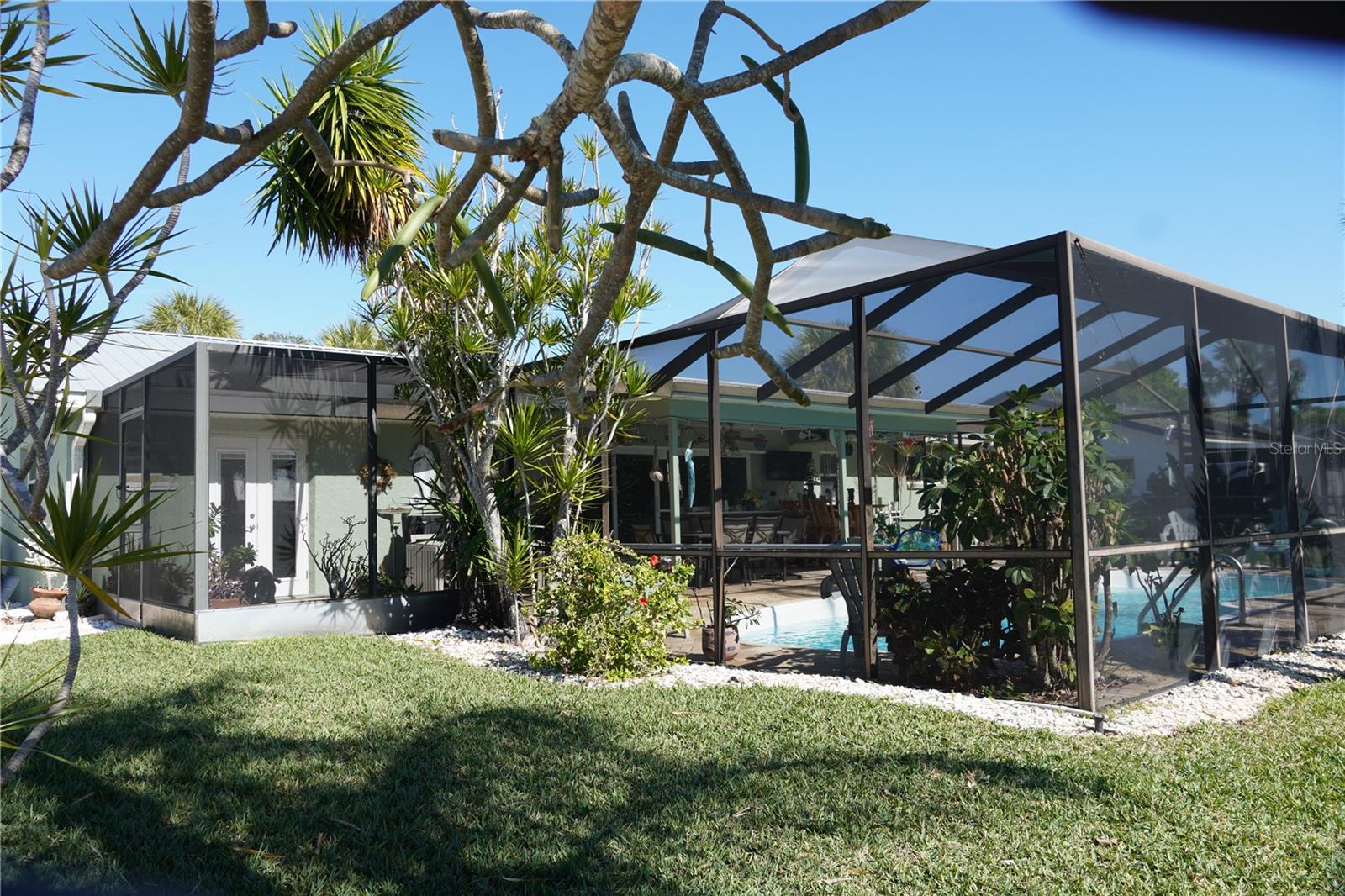 Image 7 of 69 For 908 Sago Palm Way