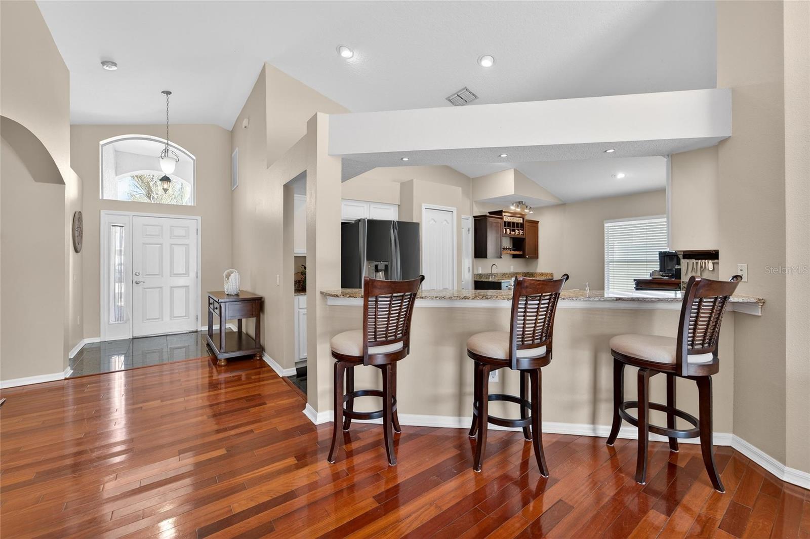 Image 11 of 74 For 25508 Bruford Boulevard