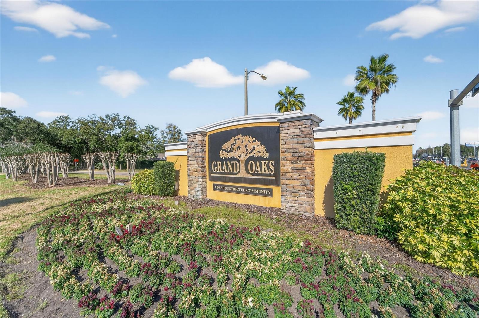 Image 2 of 74 For 25508 Bruford Boulevard