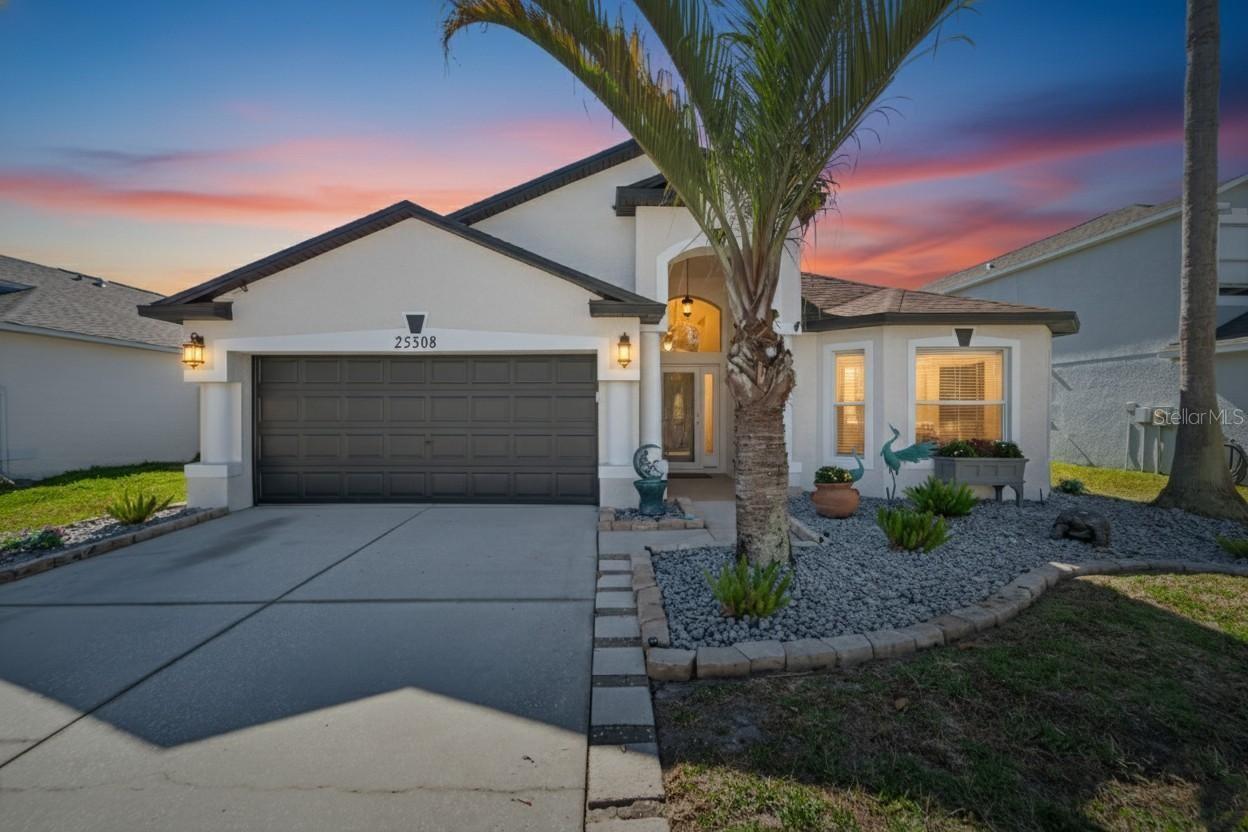 Image 5 of 74 For 25508 Bruford Boulevard