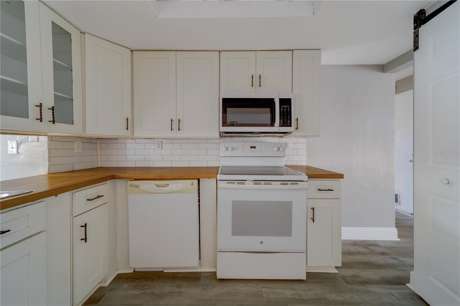 Image 16 of 40 For 8234 Medford Drive