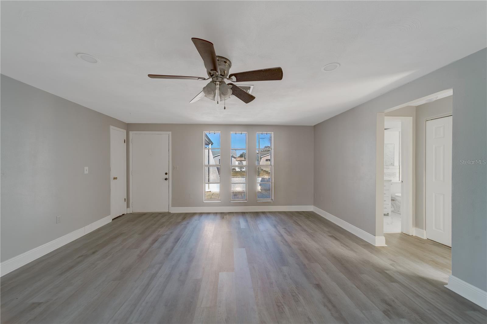 Image 5 of 40 For 8234 Medford Drive