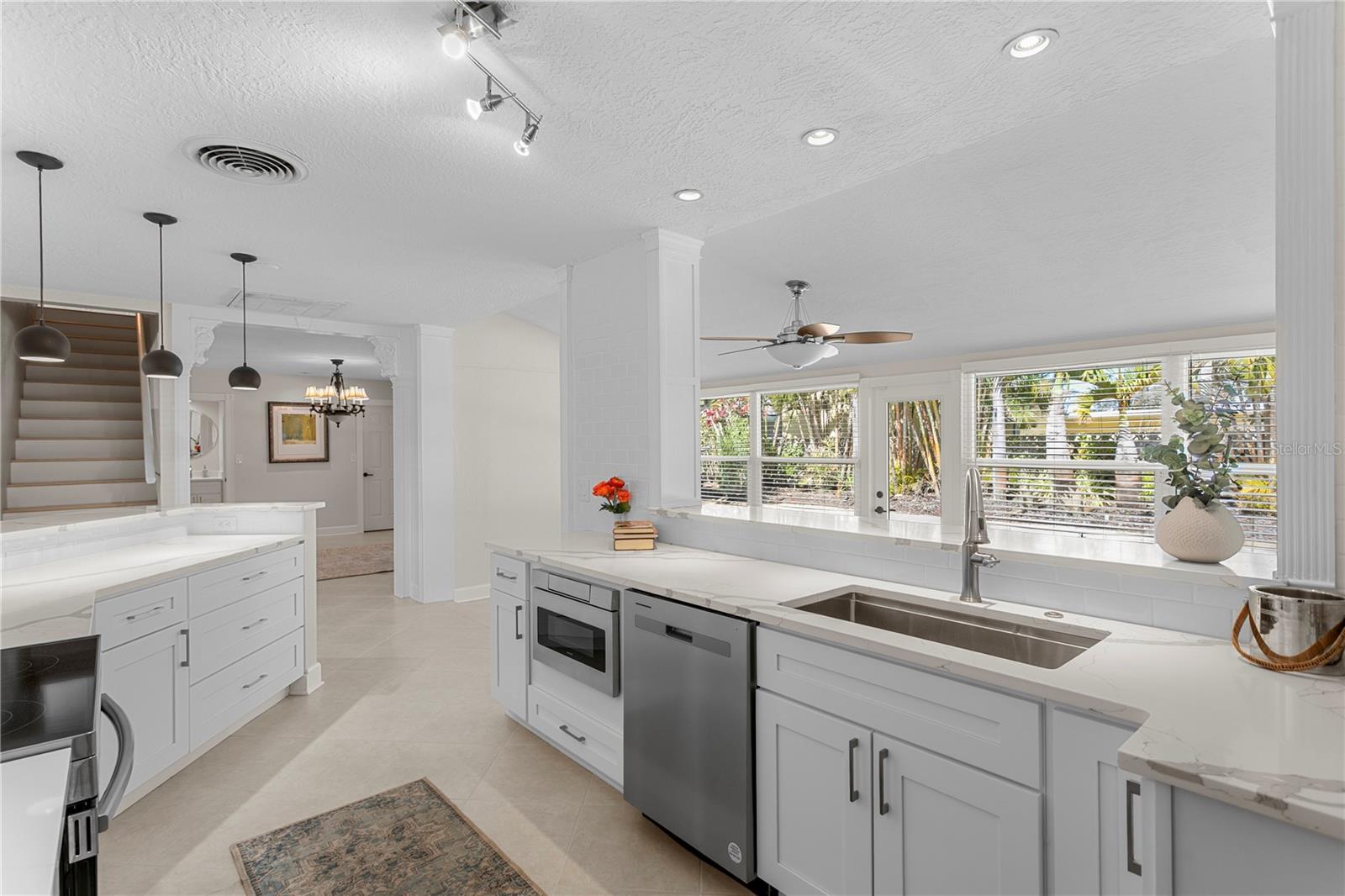 Image 14 of 46 For 6604 Blue Heron Drive S