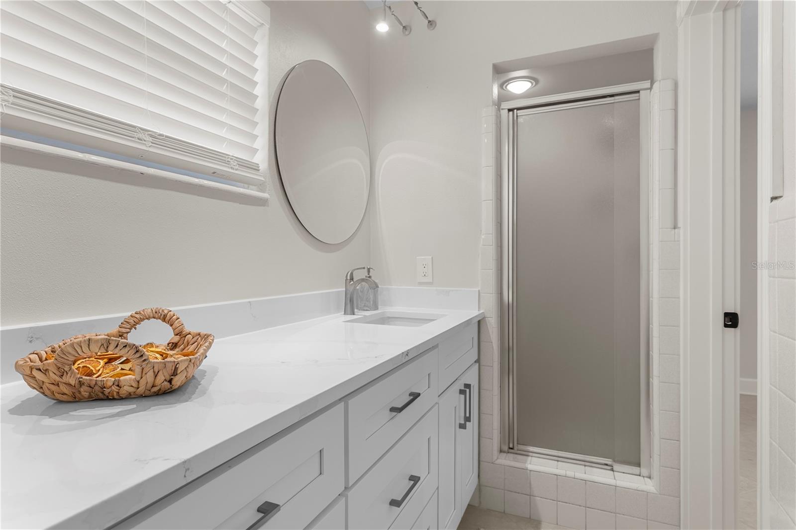 Image 21 of 46 For 6604 Blue Heron Drive S