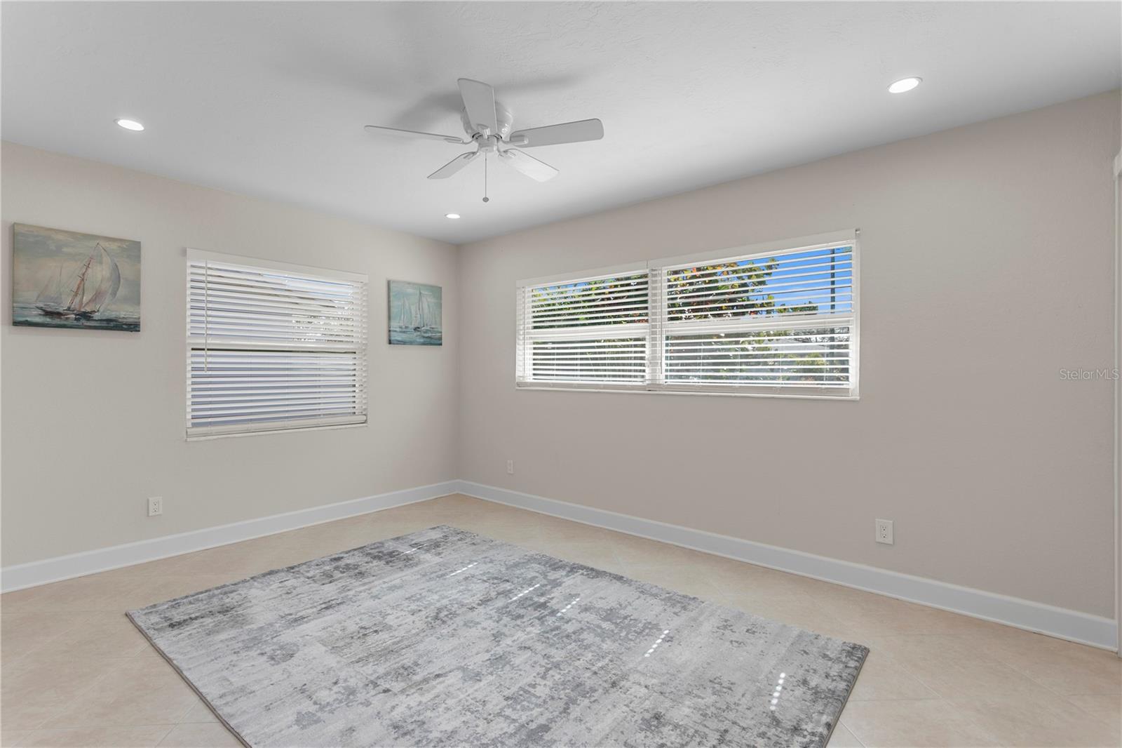 Image 22 of 46 For 6604 Blue Heron Drive S