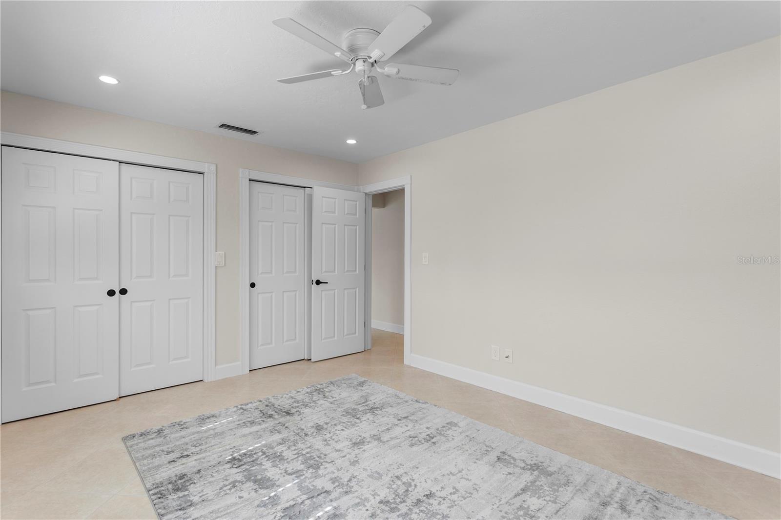 Image 23 of 46 For 6604 Blue Heron Drive S