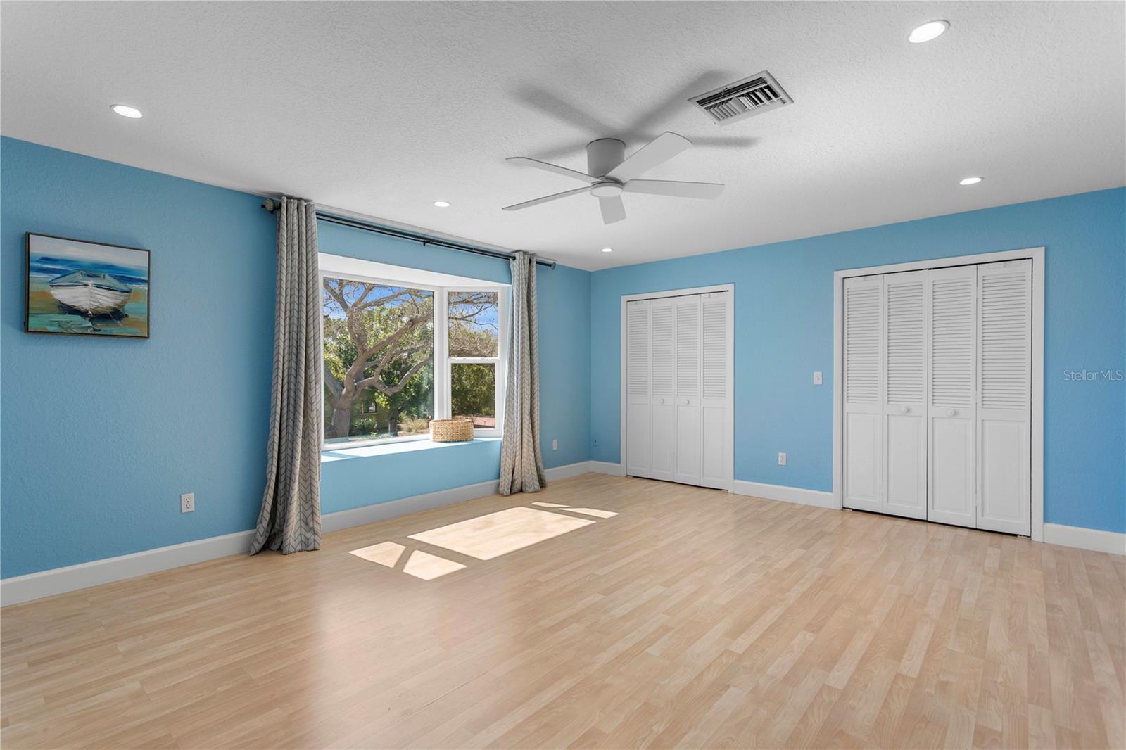 Image 32 of 46 For 6604 Blue Heron Drive S