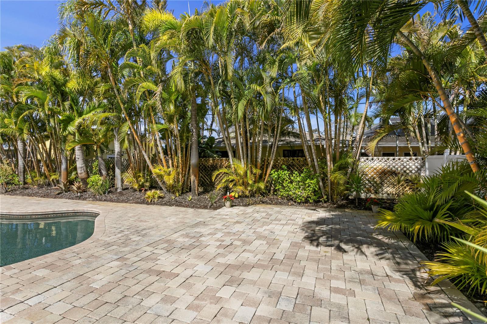 Image 35 of 46 For 6604 Blue Heron Drive S