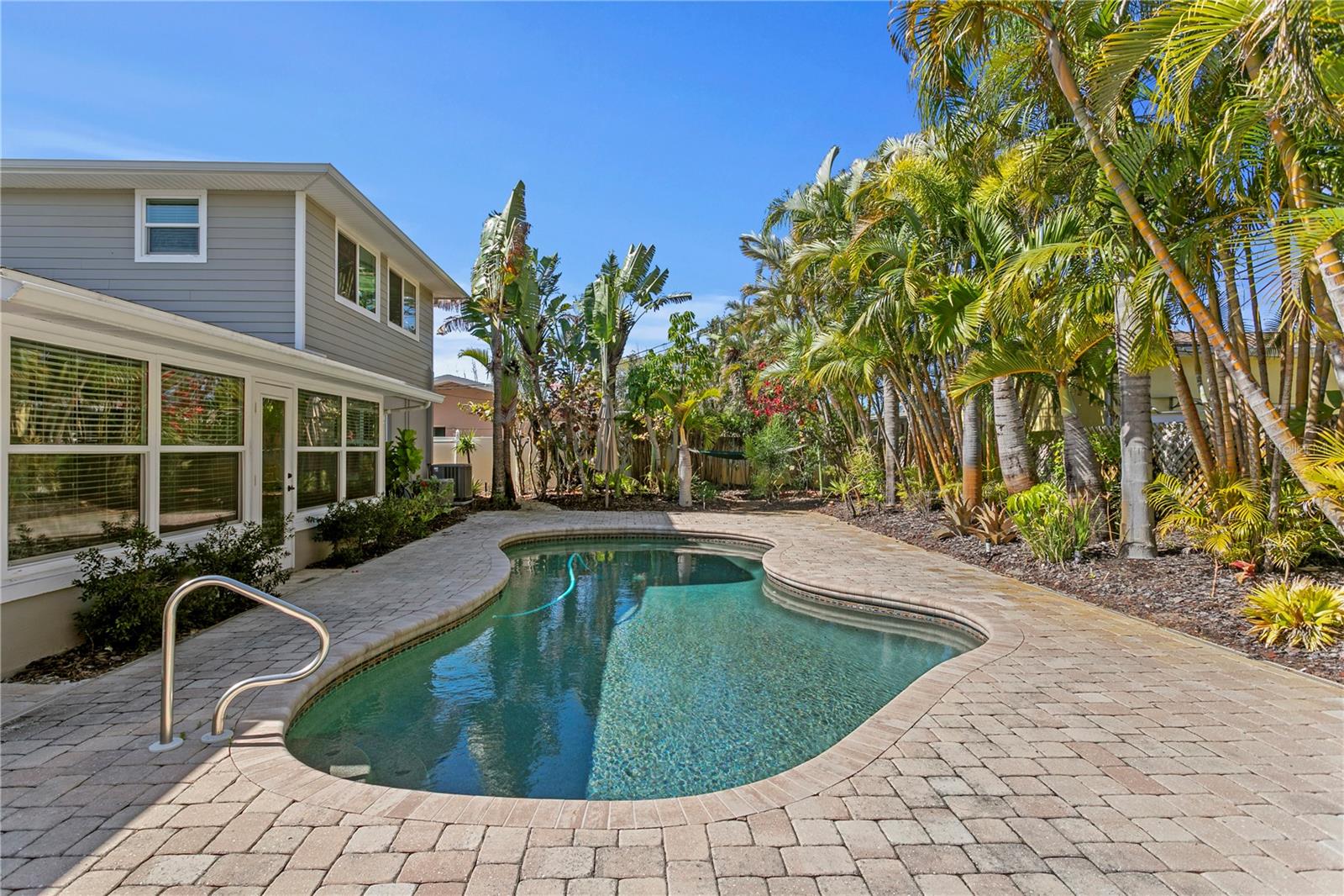 Image 37 of 46 For 6604 Blue Heron Drive S