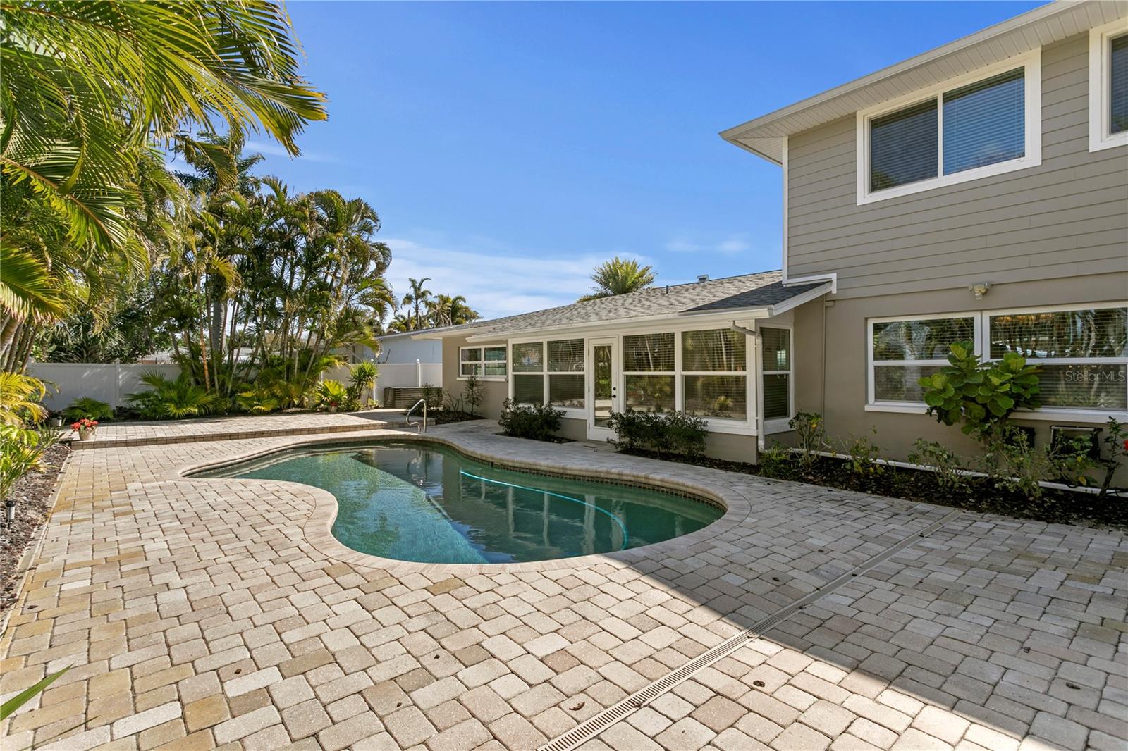 Image 38 of 46 For 6604 Blue Heron Drive S