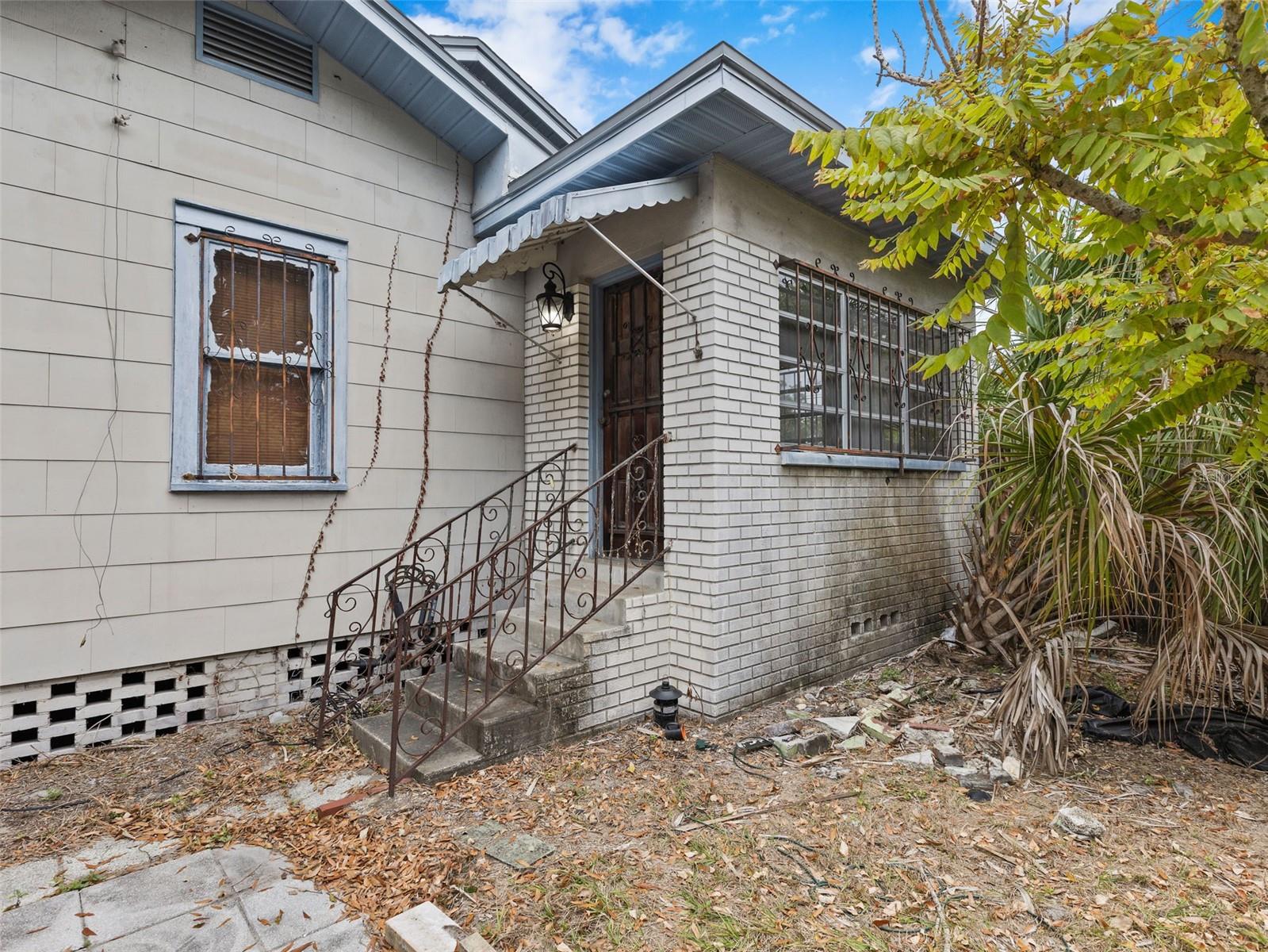 Listing photo id 22 for 702 Virginia Avenue