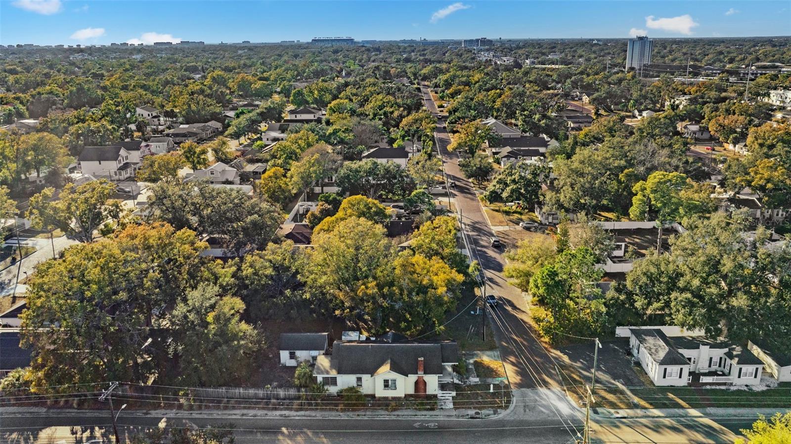 Listing photo id 29 for 702 Virginia Avenue