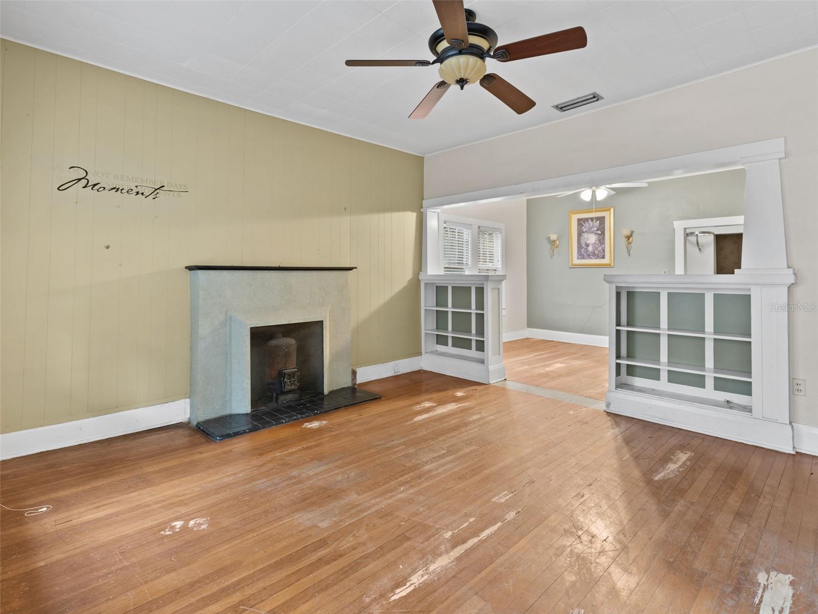 Listing photo id 7 for 702 Virginia Avenue