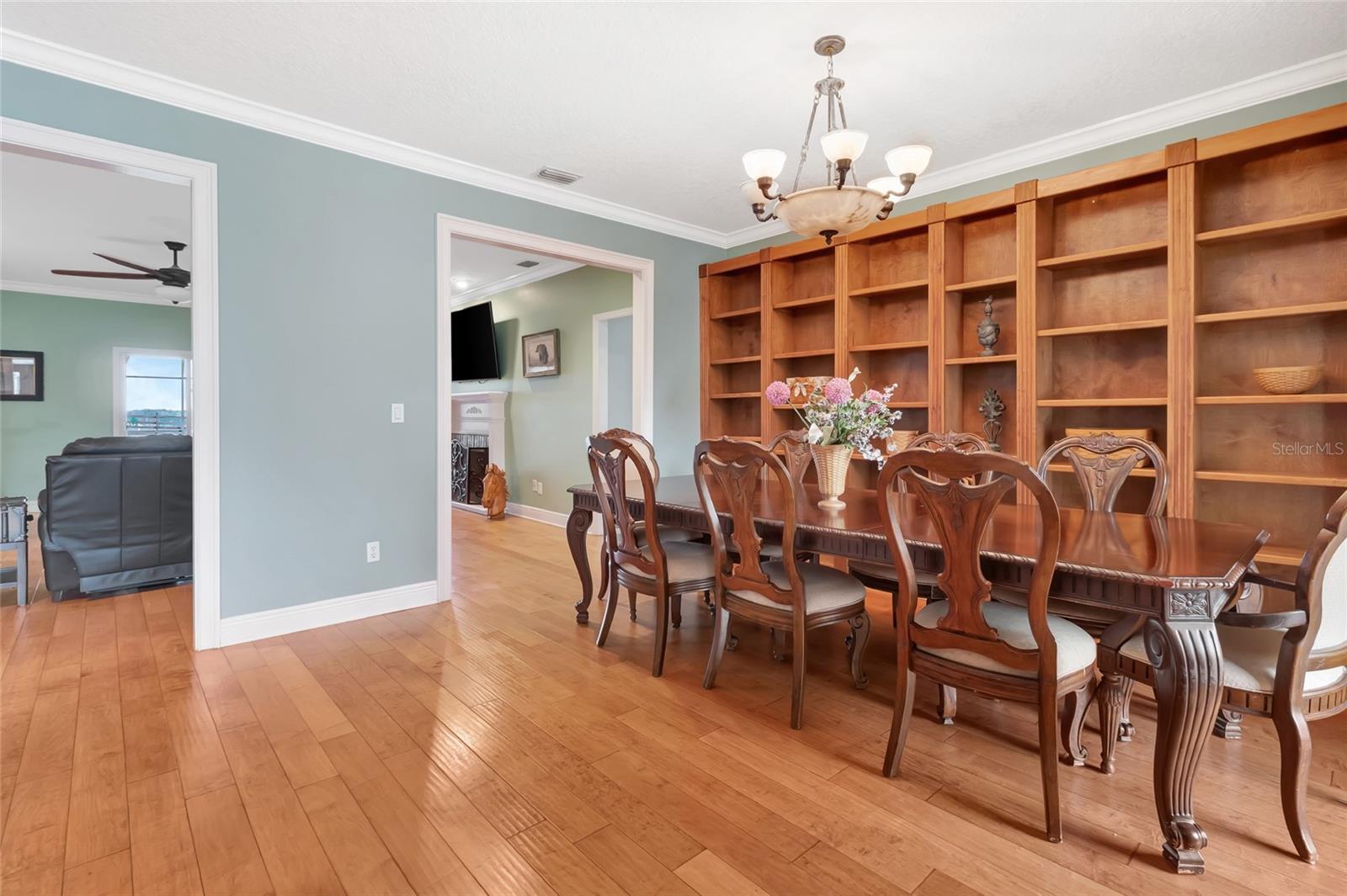 Image 13 of 79 For 14951 Thoroughbred Lane