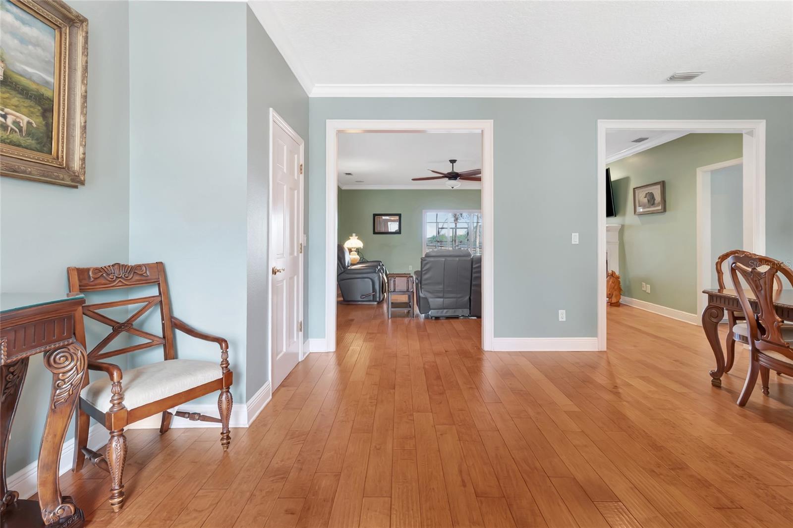 Image 15 of 79 For 14951 Thoroughbred Lane