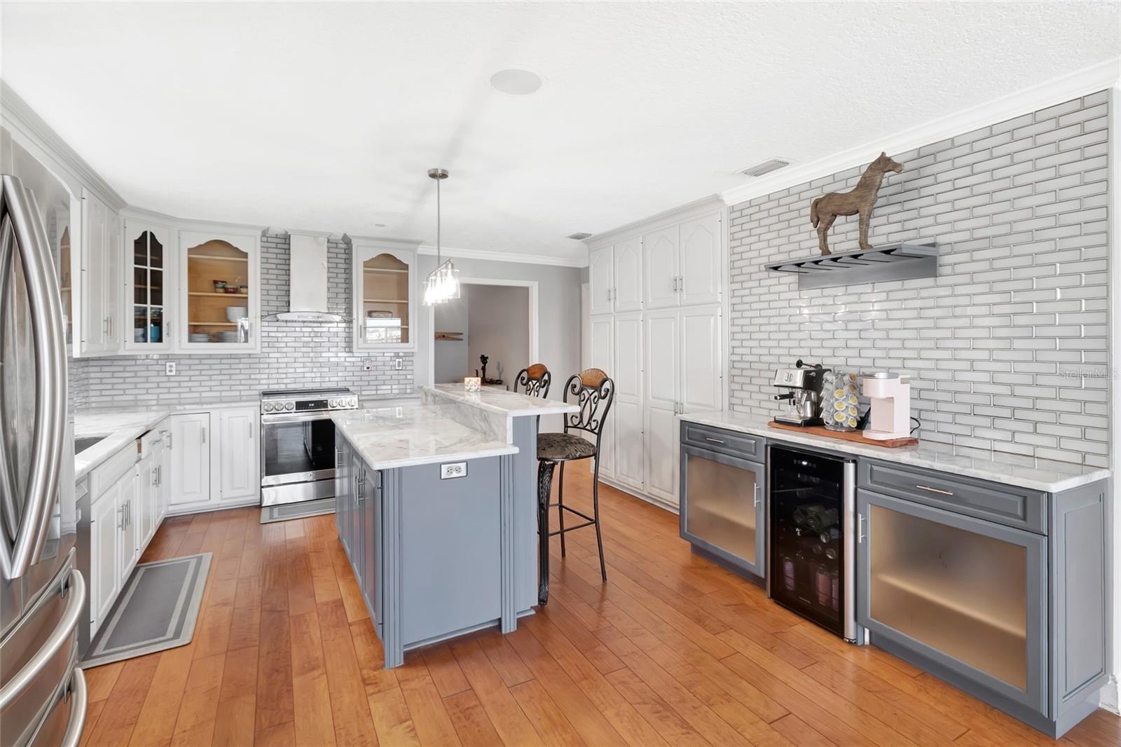 Image 22 of 79 For 14951 Thoroughbred Lane