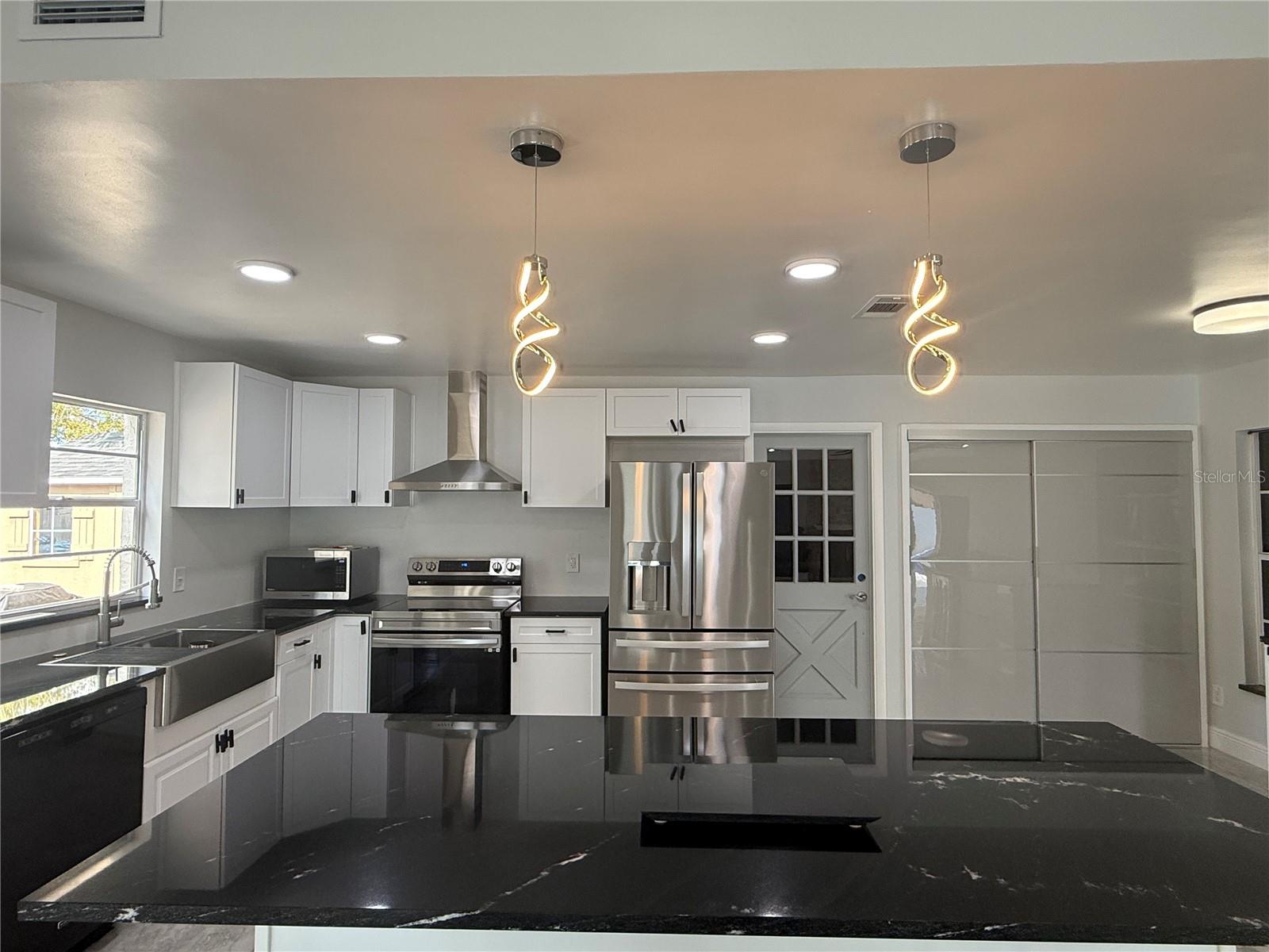 Image 13 of 61 For 6728 Islander Lane