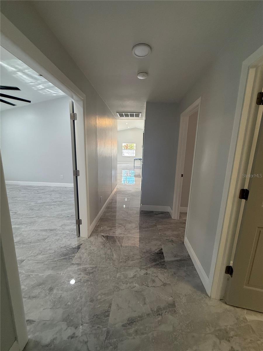 Image 33 of 61 For 6728 Islander Lane