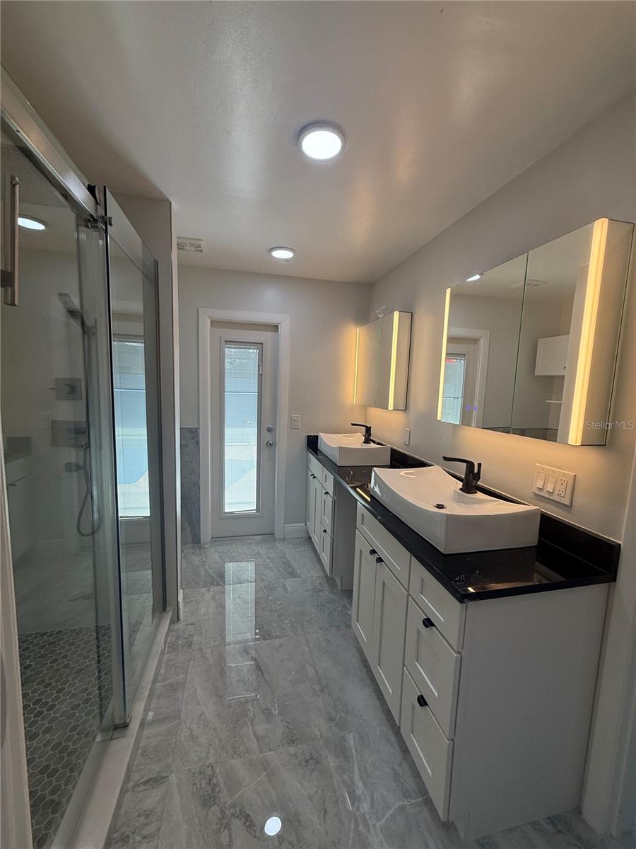 Image 37 of 61 For 6728 Islander Lane