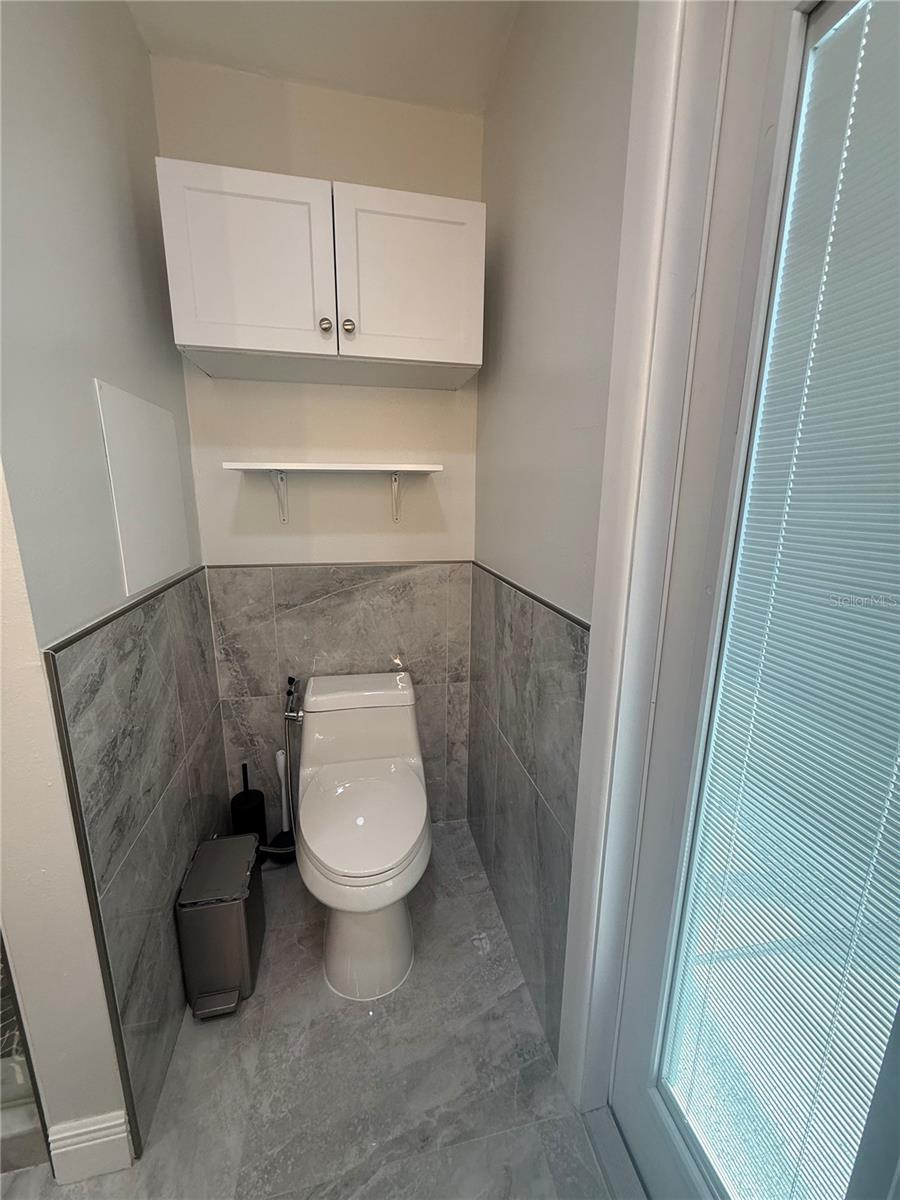 Image 40 of 61 For 6728 Islander Lane