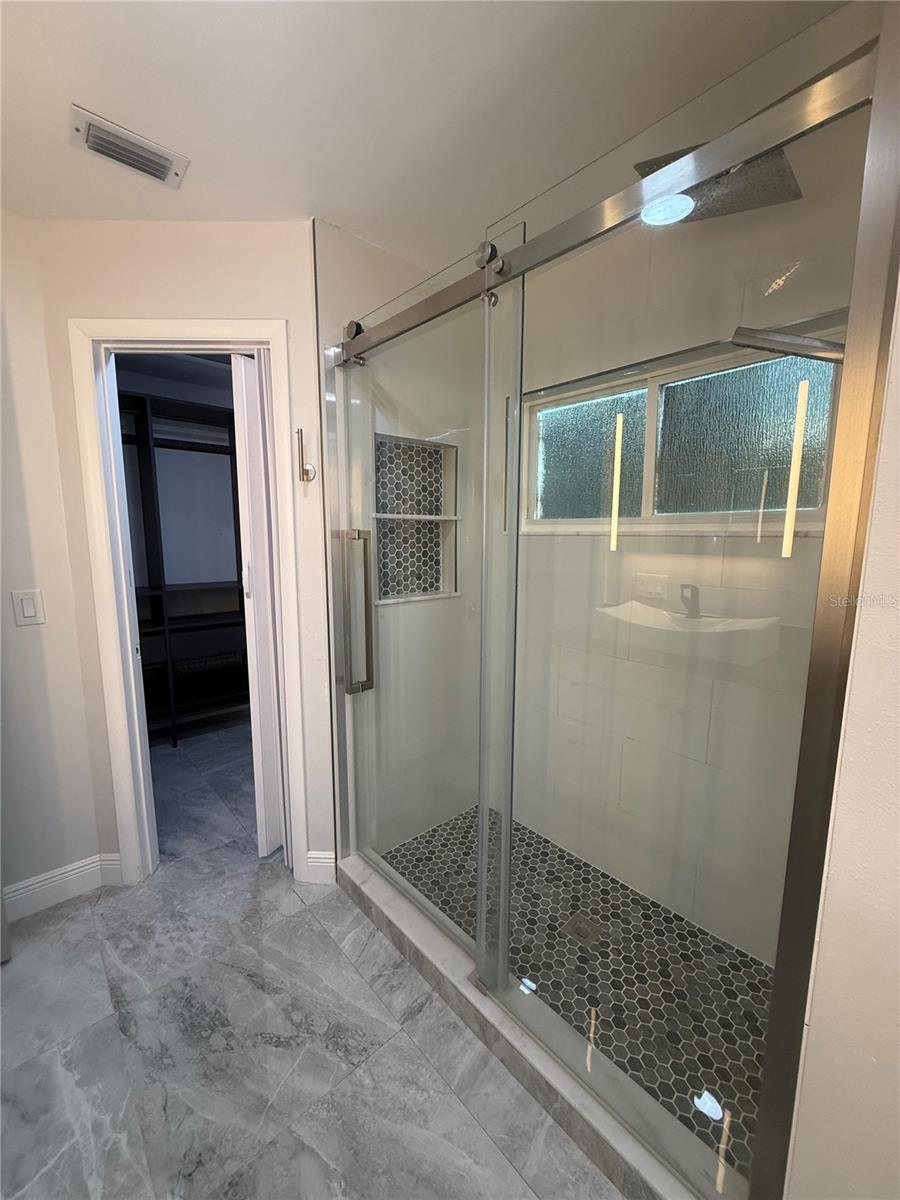 Image 41 of 61 For 6728 Islander Lane