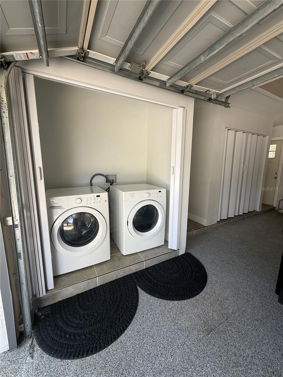 Image 54 of 61 For 6728 Islander Lane