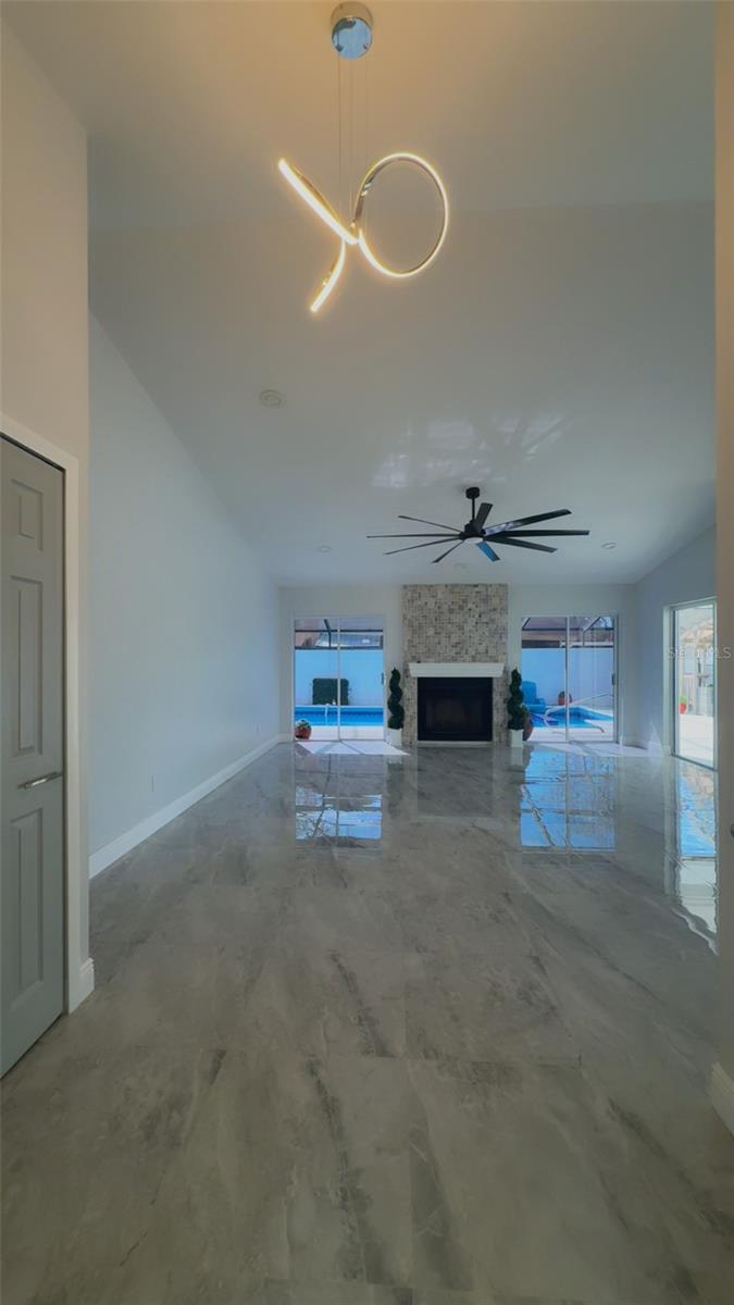 Image 7 of 61 For 6728 Islander Lane