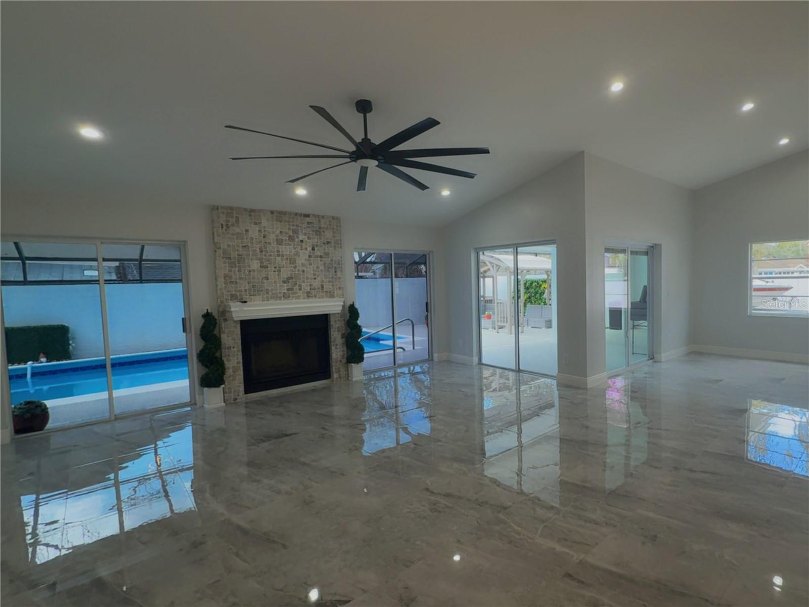 Image 8 of 61 For 6728 Islander Lane