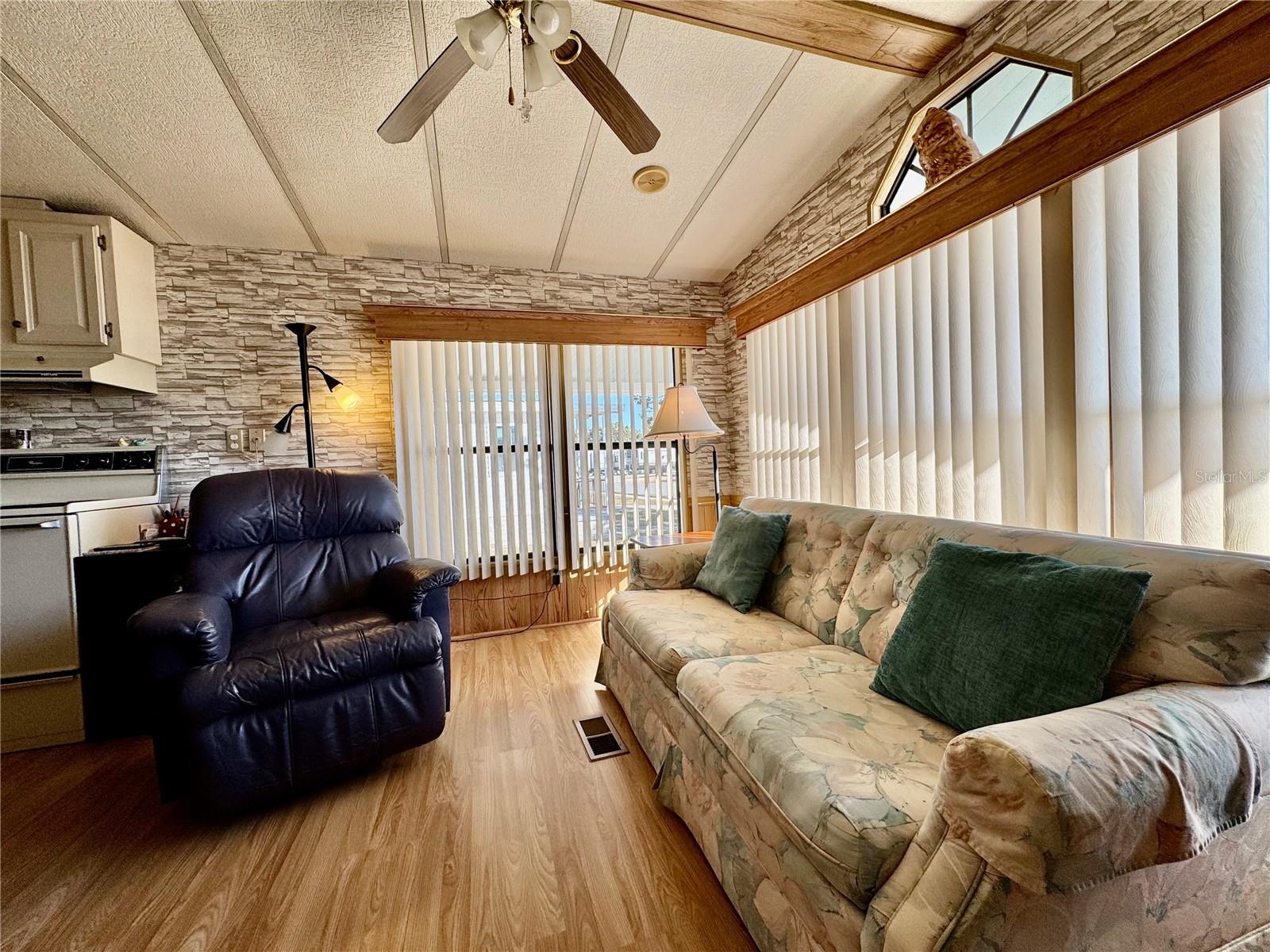 Image 6 of 32 For 35170 Danny Drive 159