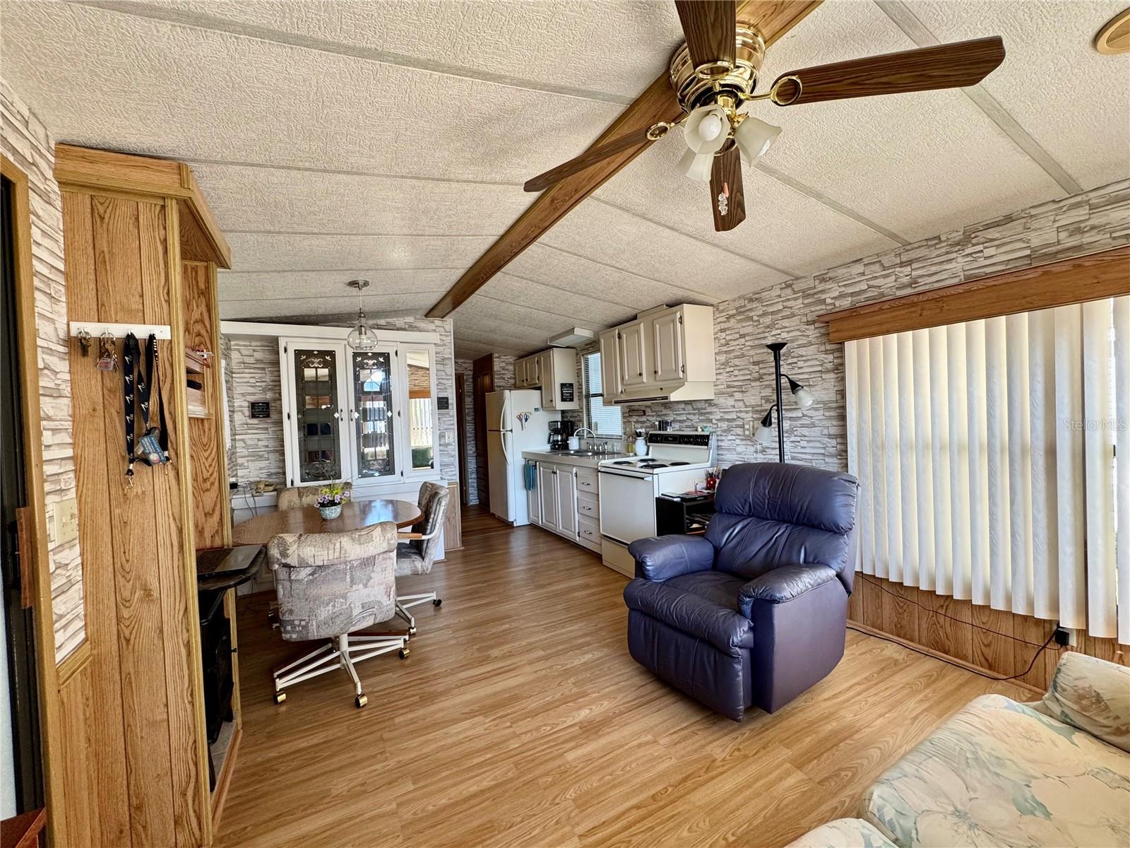 Image 7 of 32 For 35170 Danny Drive 159