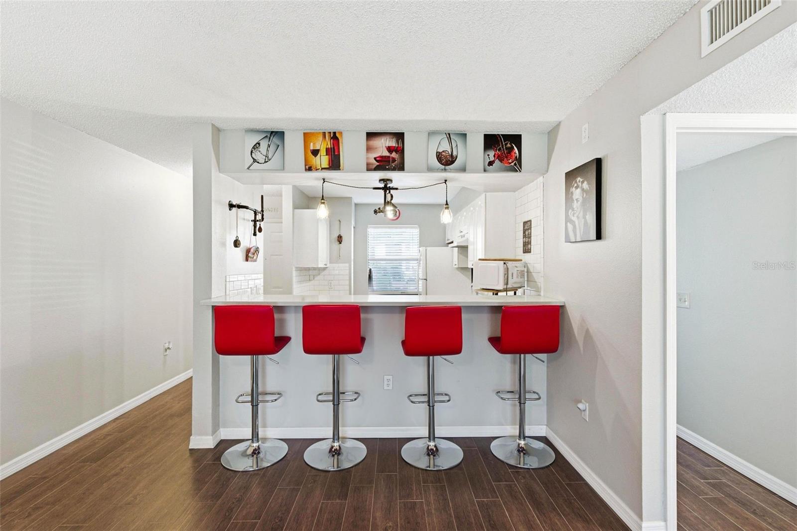 Image 7 of 49 For 3001 58th Avenue S 105