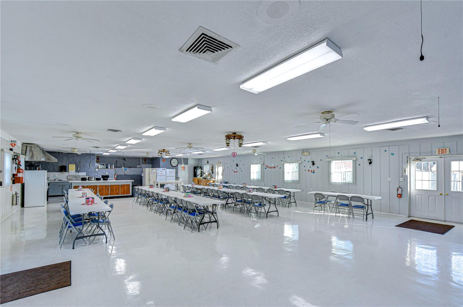 Image 29 of 46 For 38641 Lansing Avenue