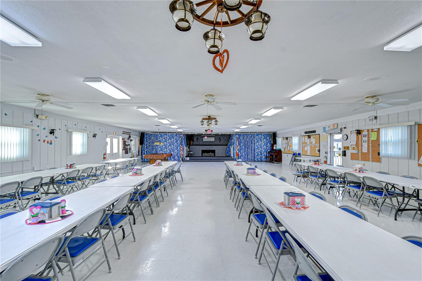 Image 34 of 46 For 38641 Lansing Avenue