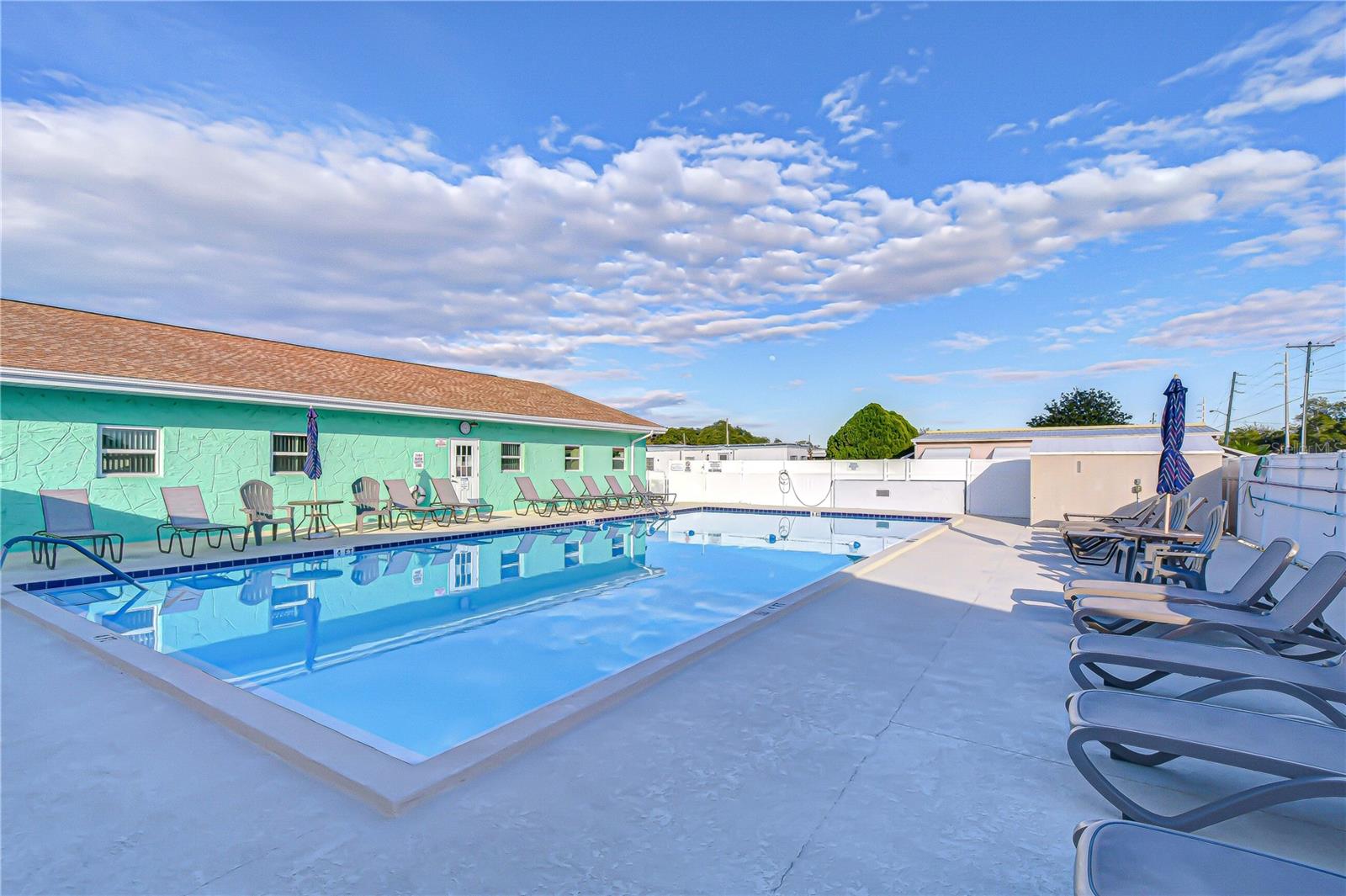 Image 36 of 46 For 38641 Lansing Avenue