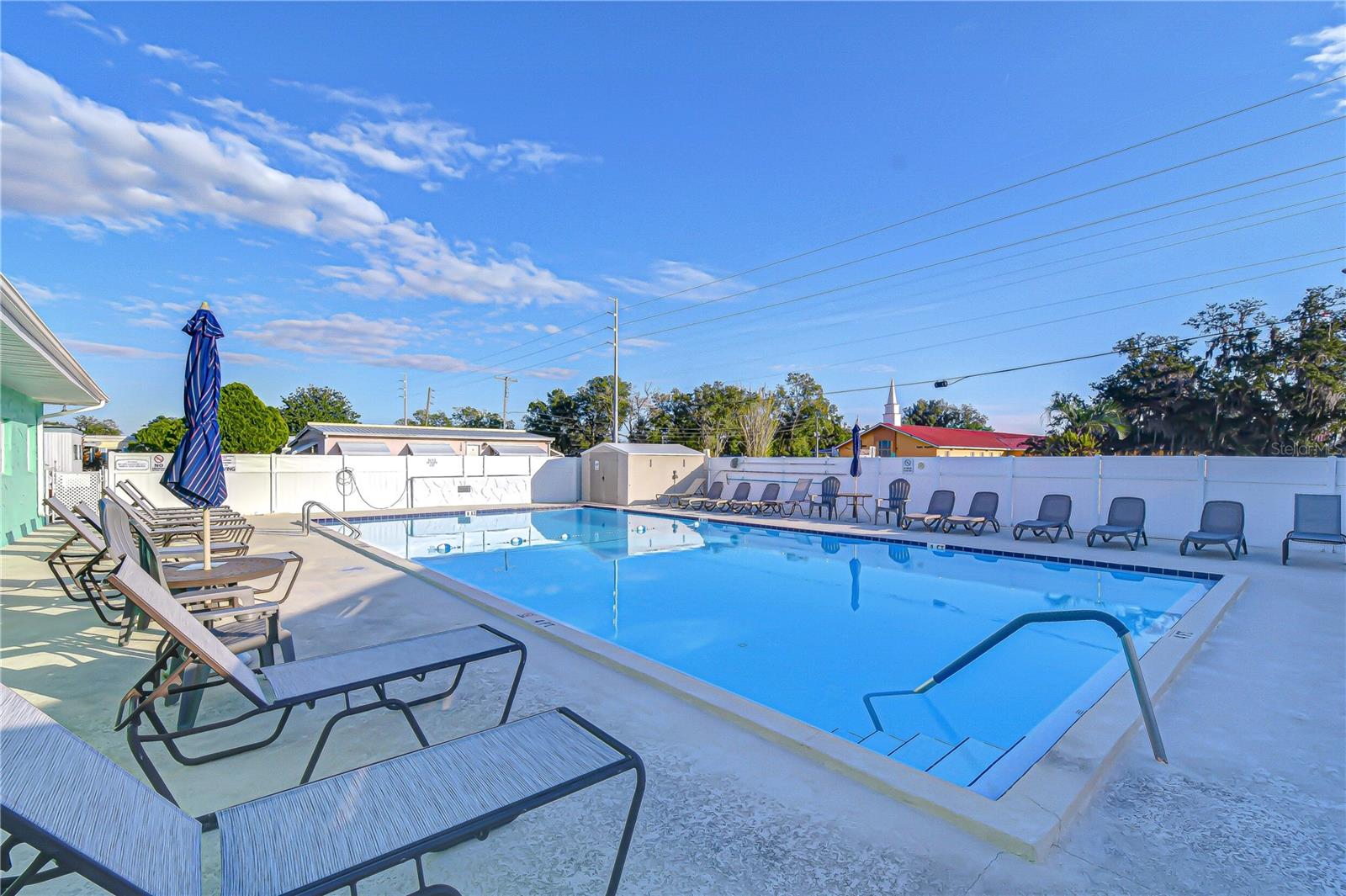 Image 38 of 46 For 38641 Lansing Avenue