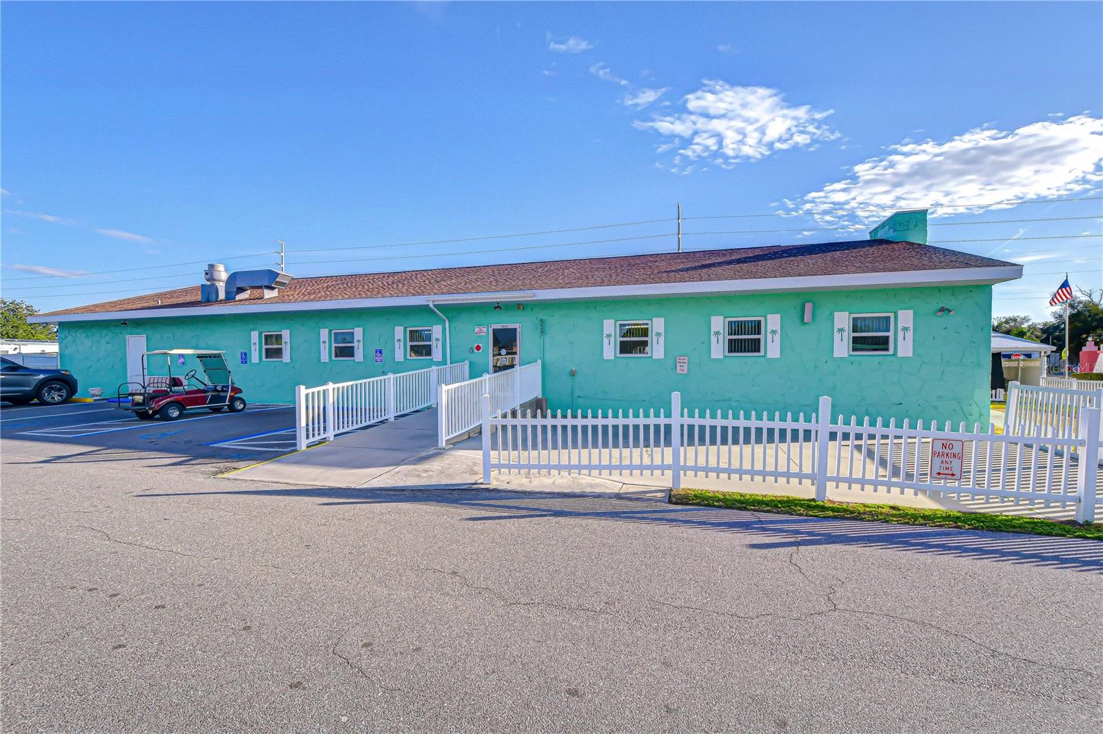 Image 43 of 46 For 38641 Lansing Avenue