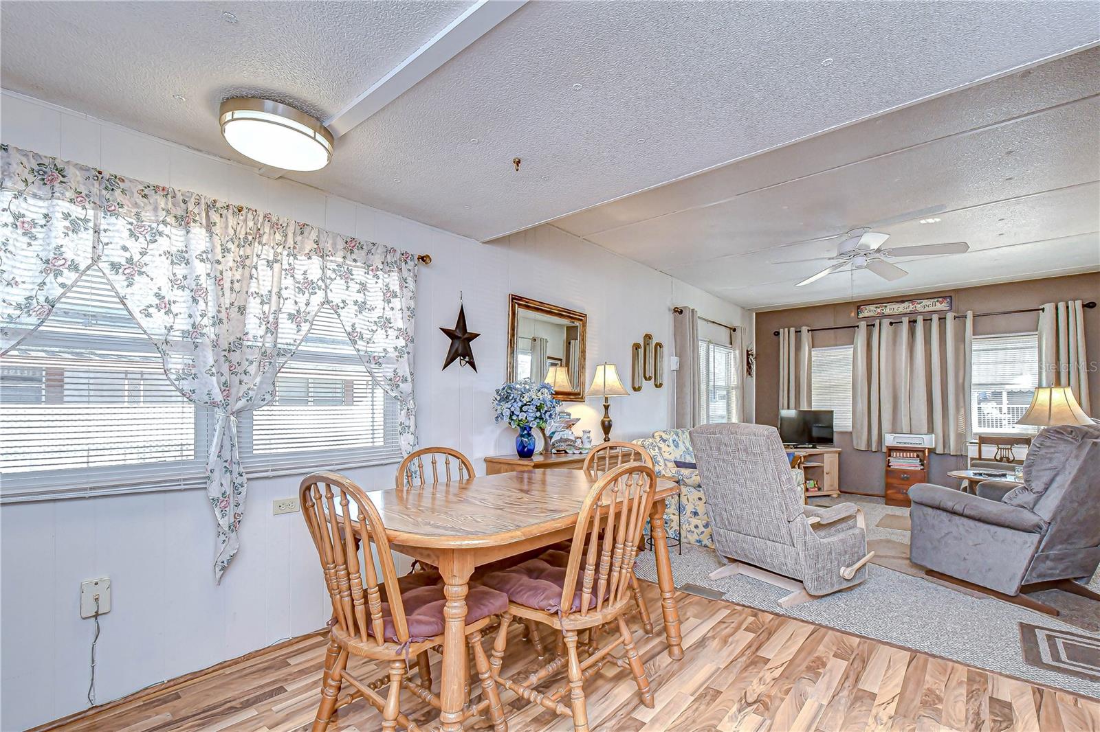 Image 9 of 46 For 38641 Lansing Avenue