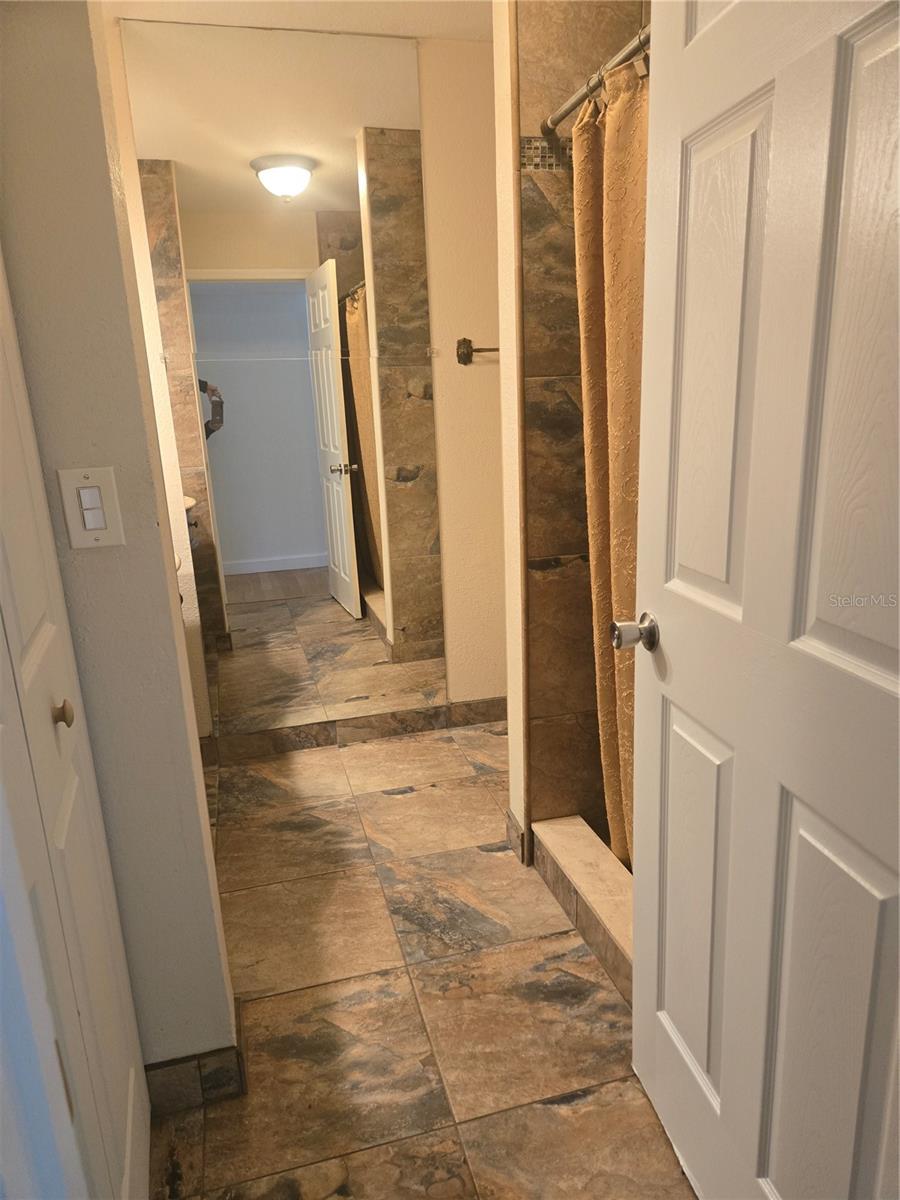 Image 20 of 36 For 4105 38th Avenue S F