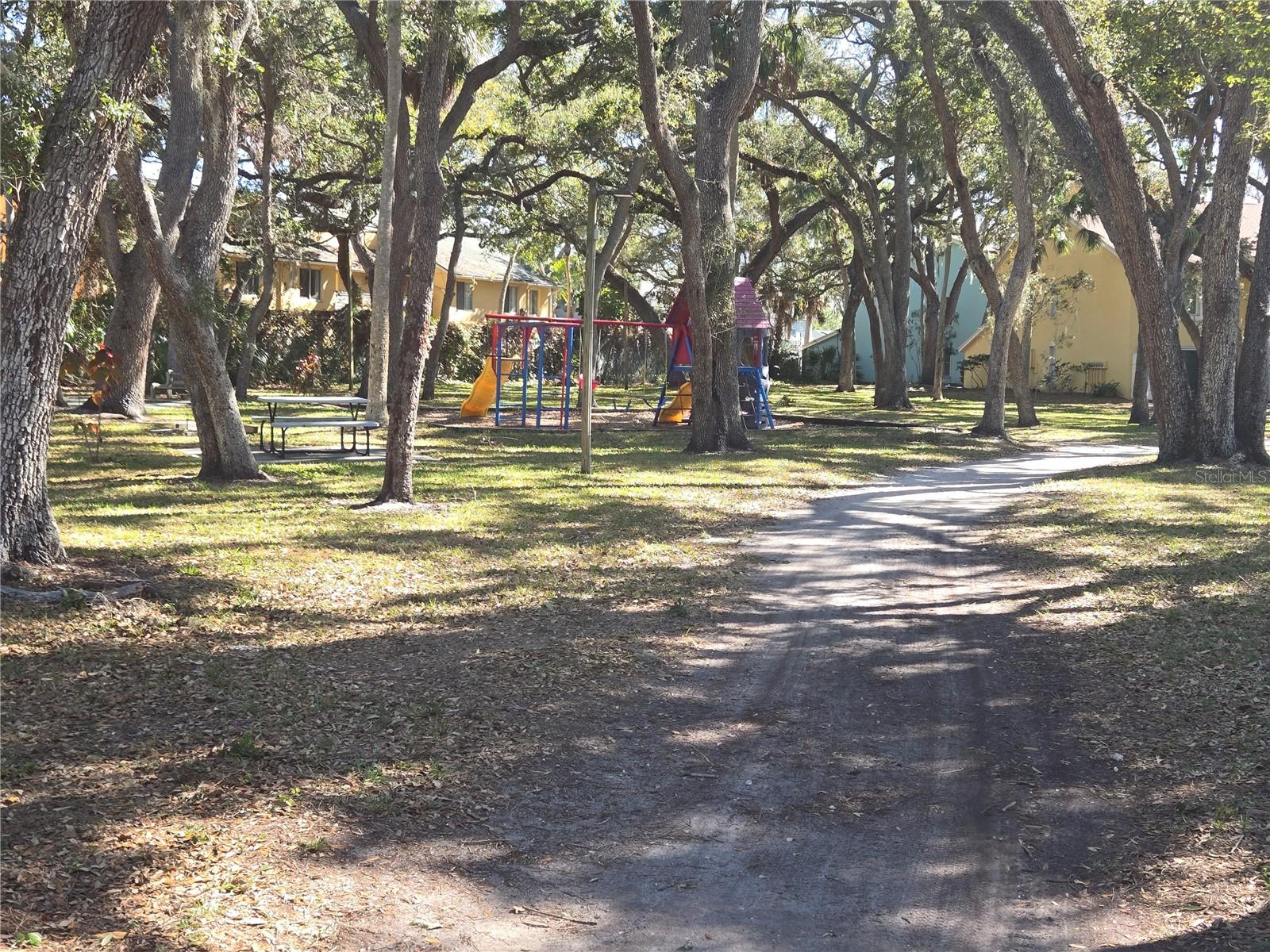 Image 34 of 36 For 4105 38th Avenue S F