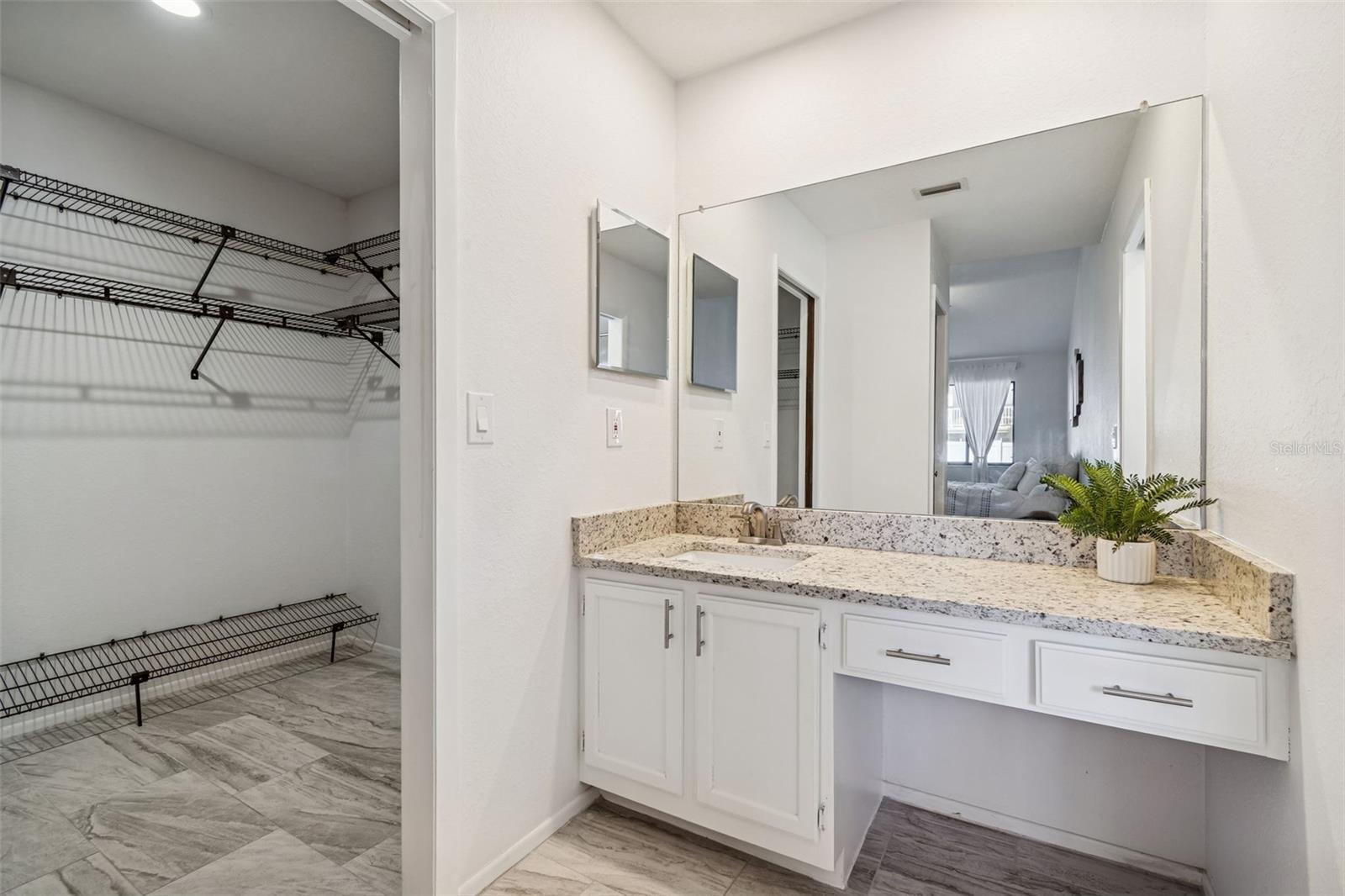 Image 18 of 59 For 14301 86th Avenue