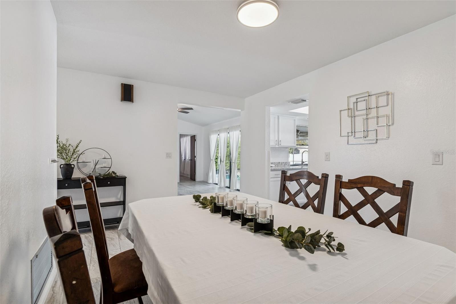 Image 27 of 59 For 14301 86th Avenue