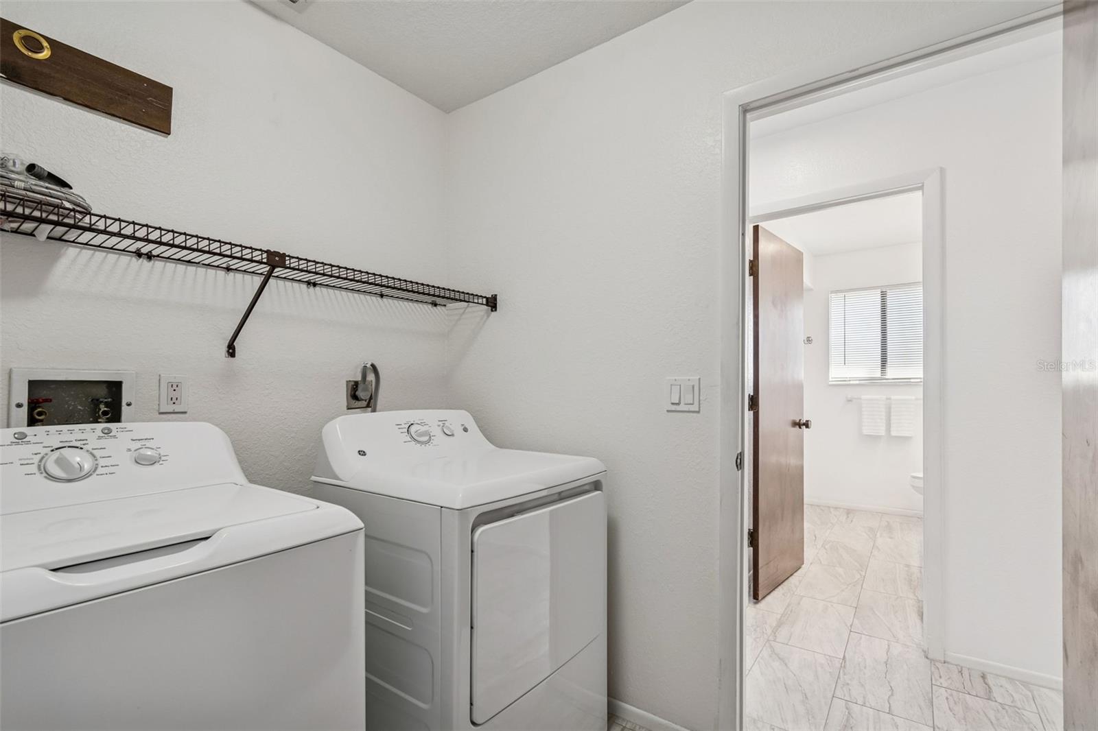 Image 37 of 59 For 14301 86th Avenue