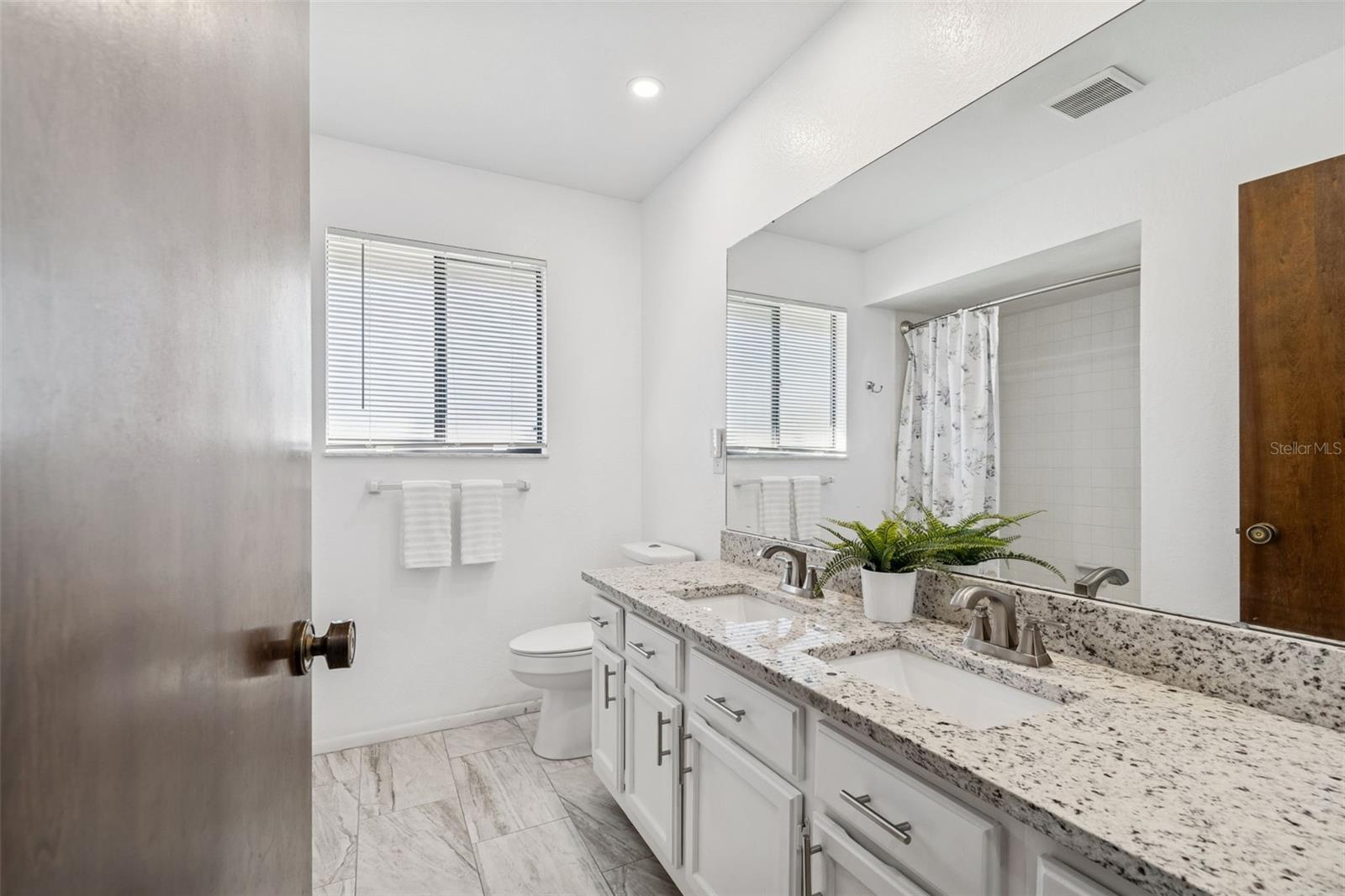 Image 43 of 59 For 14301 86th Avenue