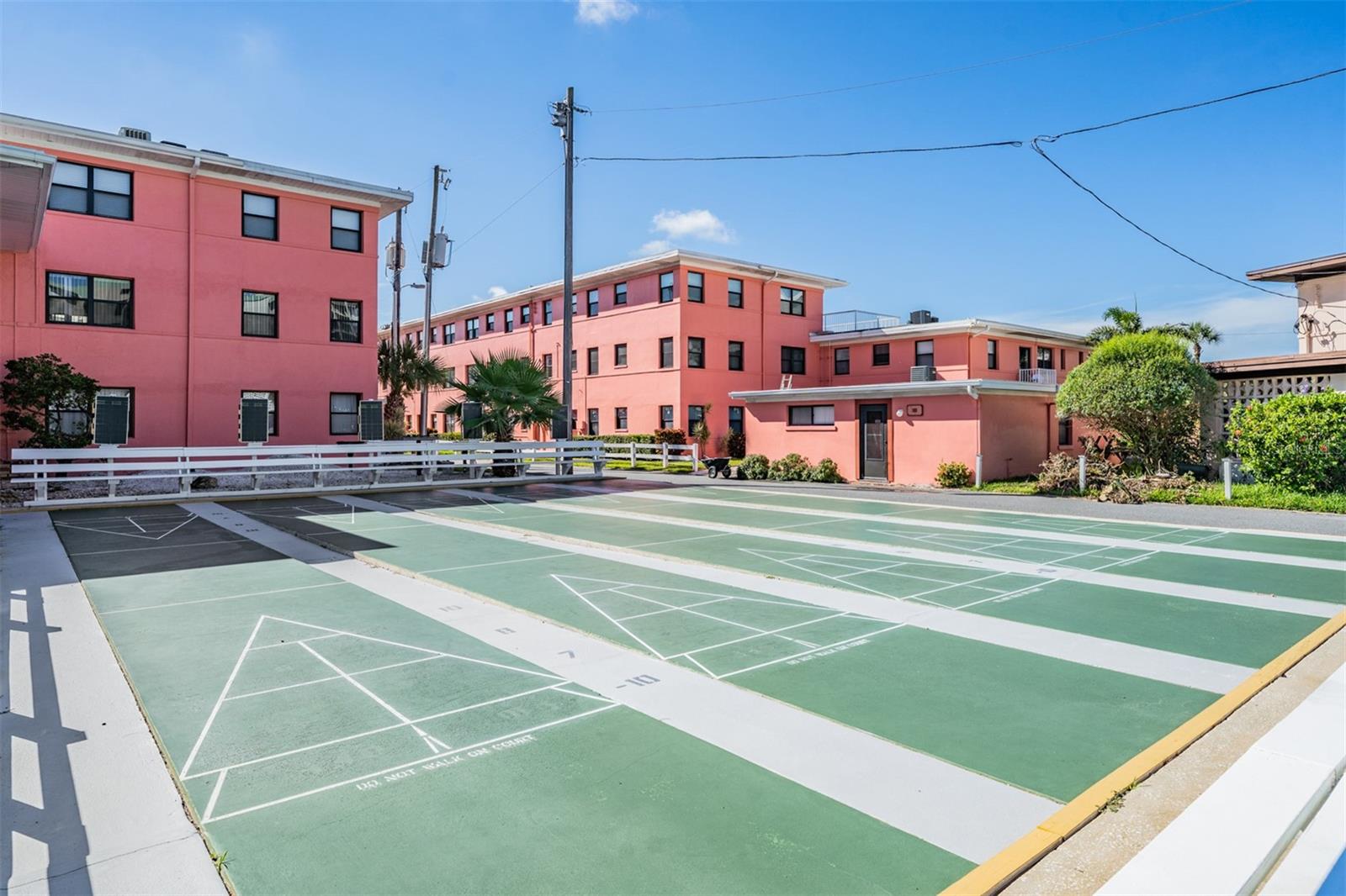 Image 23 of 42 For 6800 Sunset Way 508