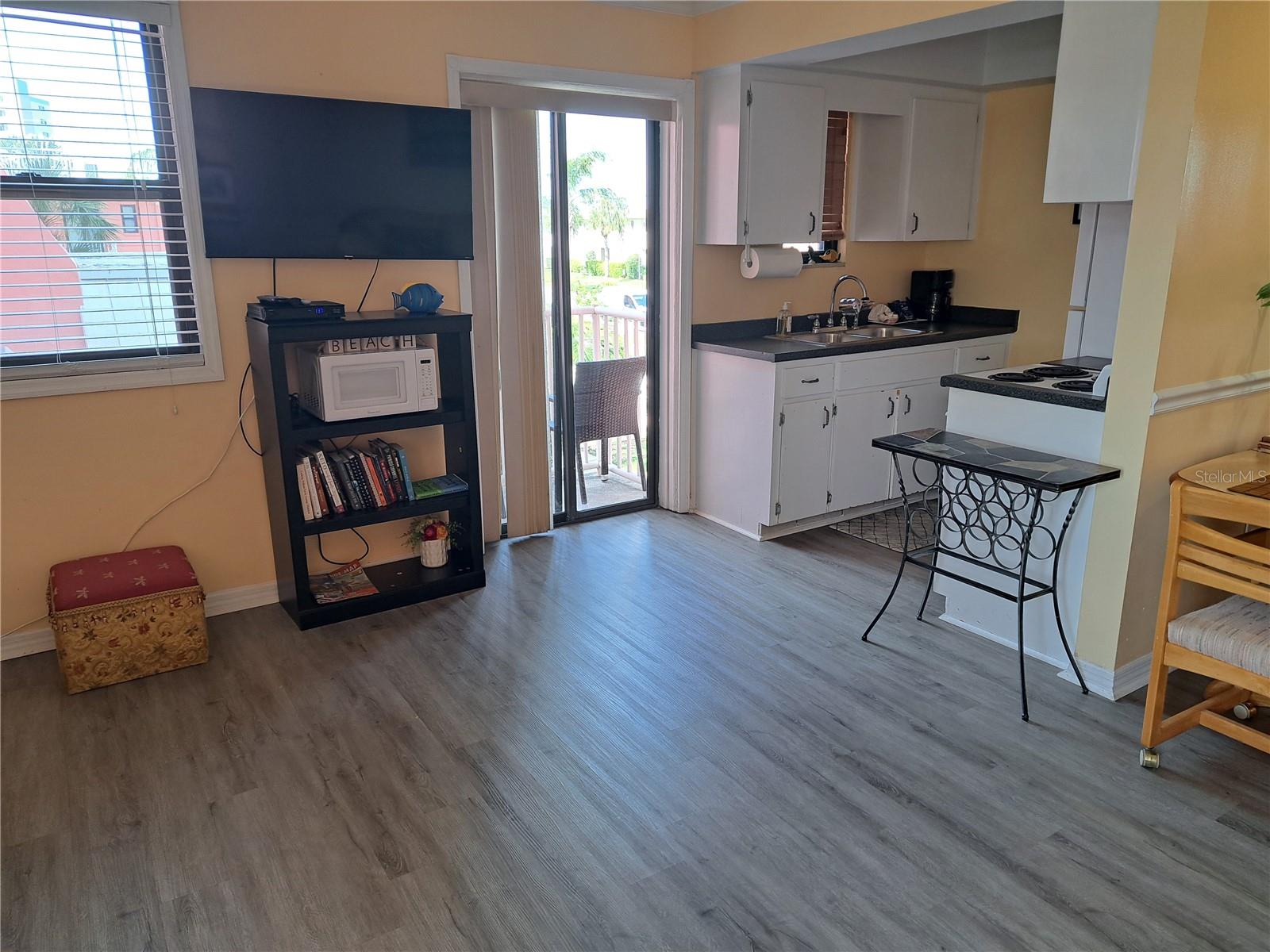 Image 34 of 42 For 6800 Sunset Way 508