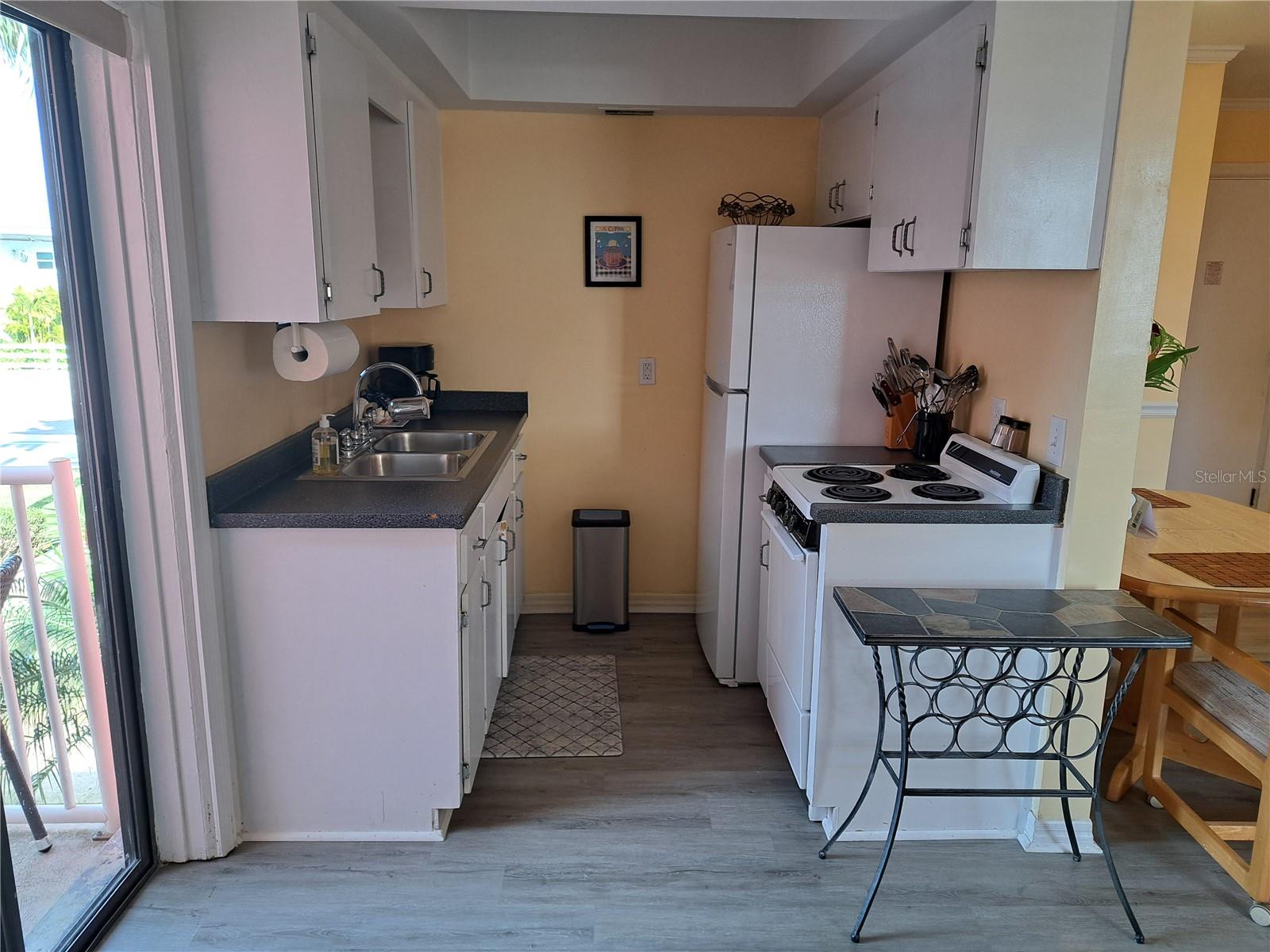 Image 37 of 42 For 6800 Sunset Way 508