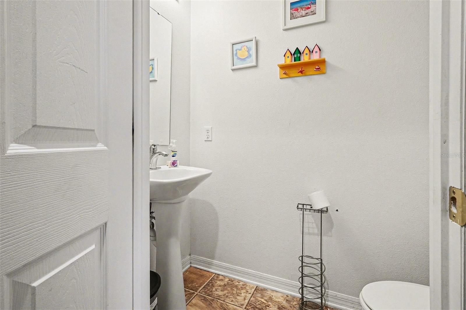 Image 20 of 44 For 1470 Shorewood Drive