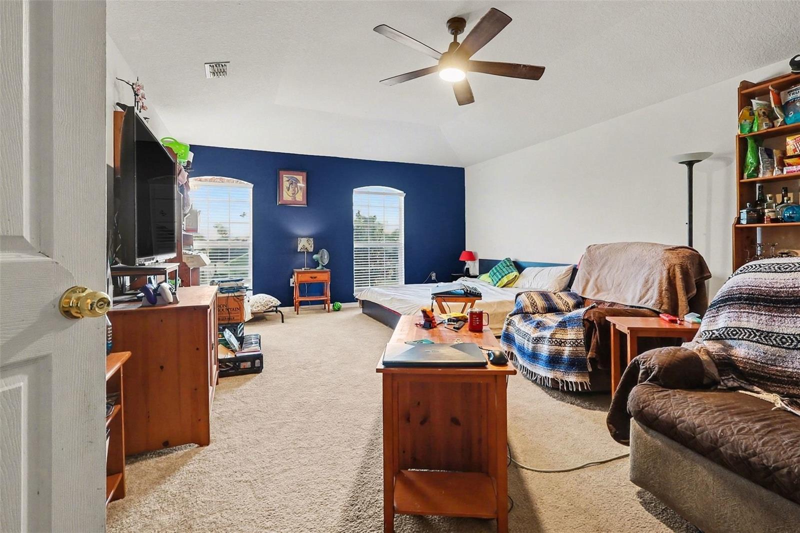 Image 28 of 44 For 1470 Shorewood Drive