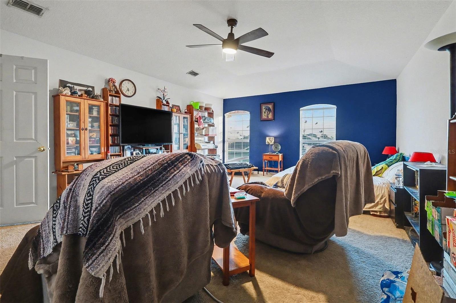 Image 29 of 44 For 1470 Shorewood Drive