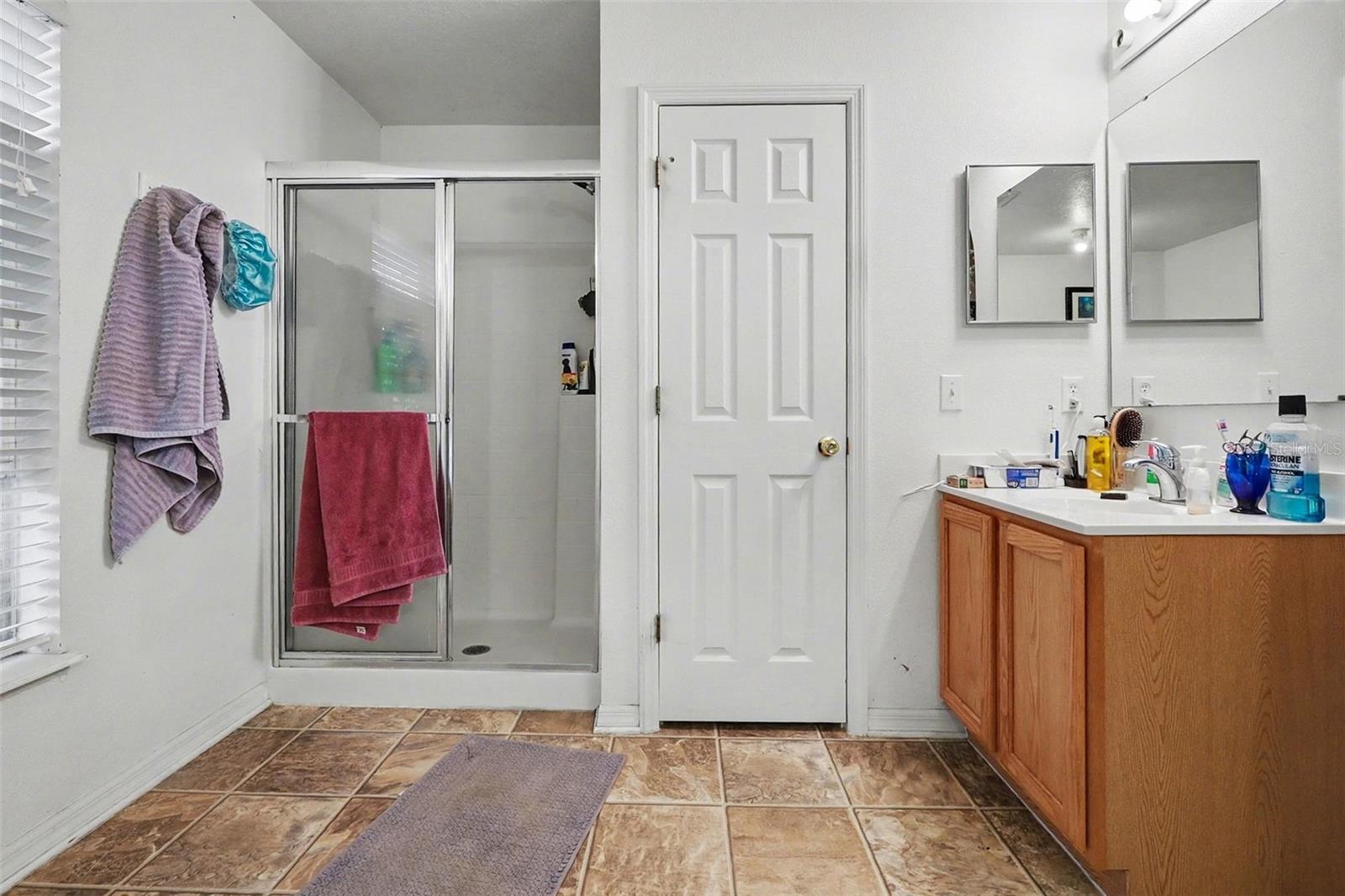 Image 31 of 44 For 1470 Shorewood Drive